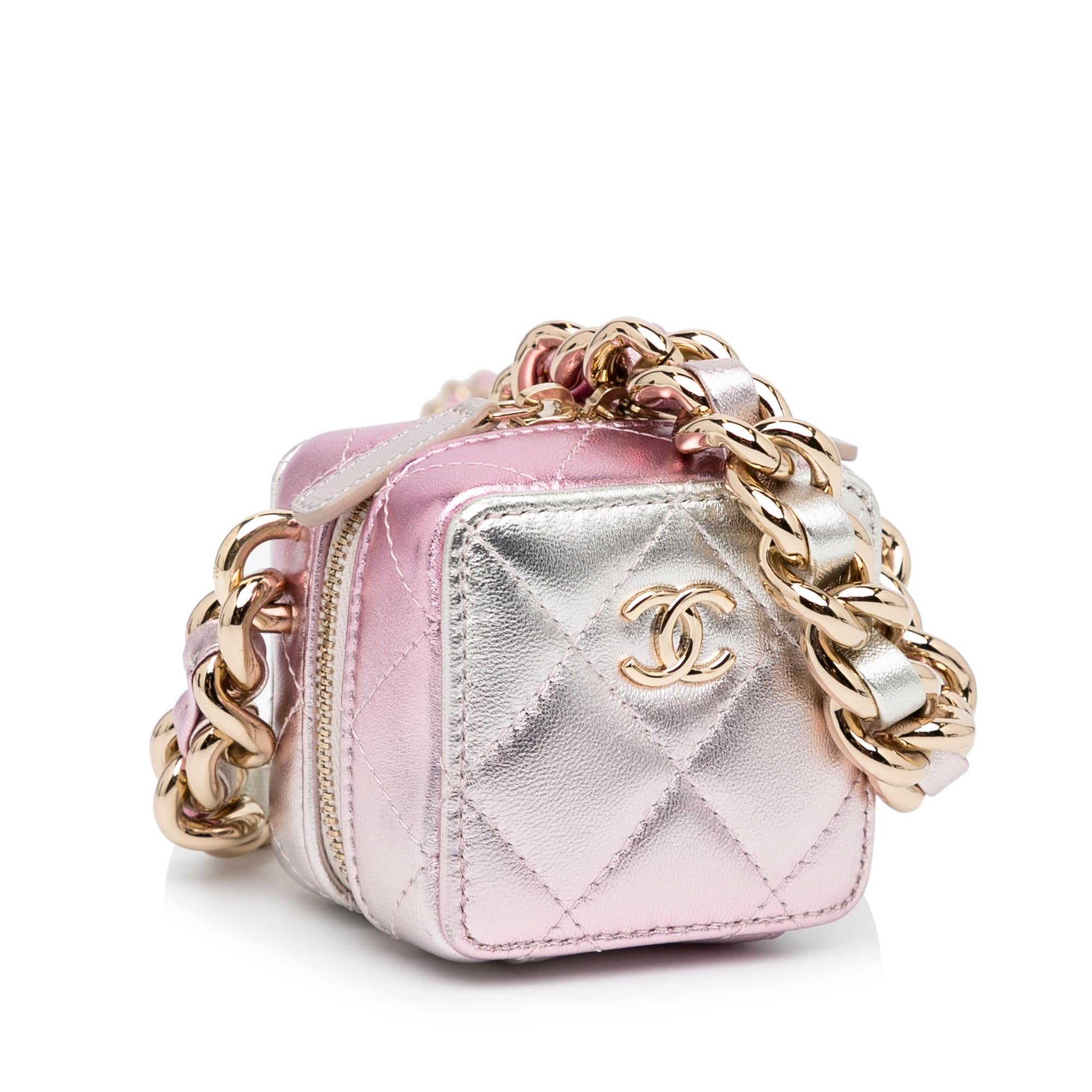 Chanel Like A Wallet Clutch w/ Chain (SHG-NZjGv5)