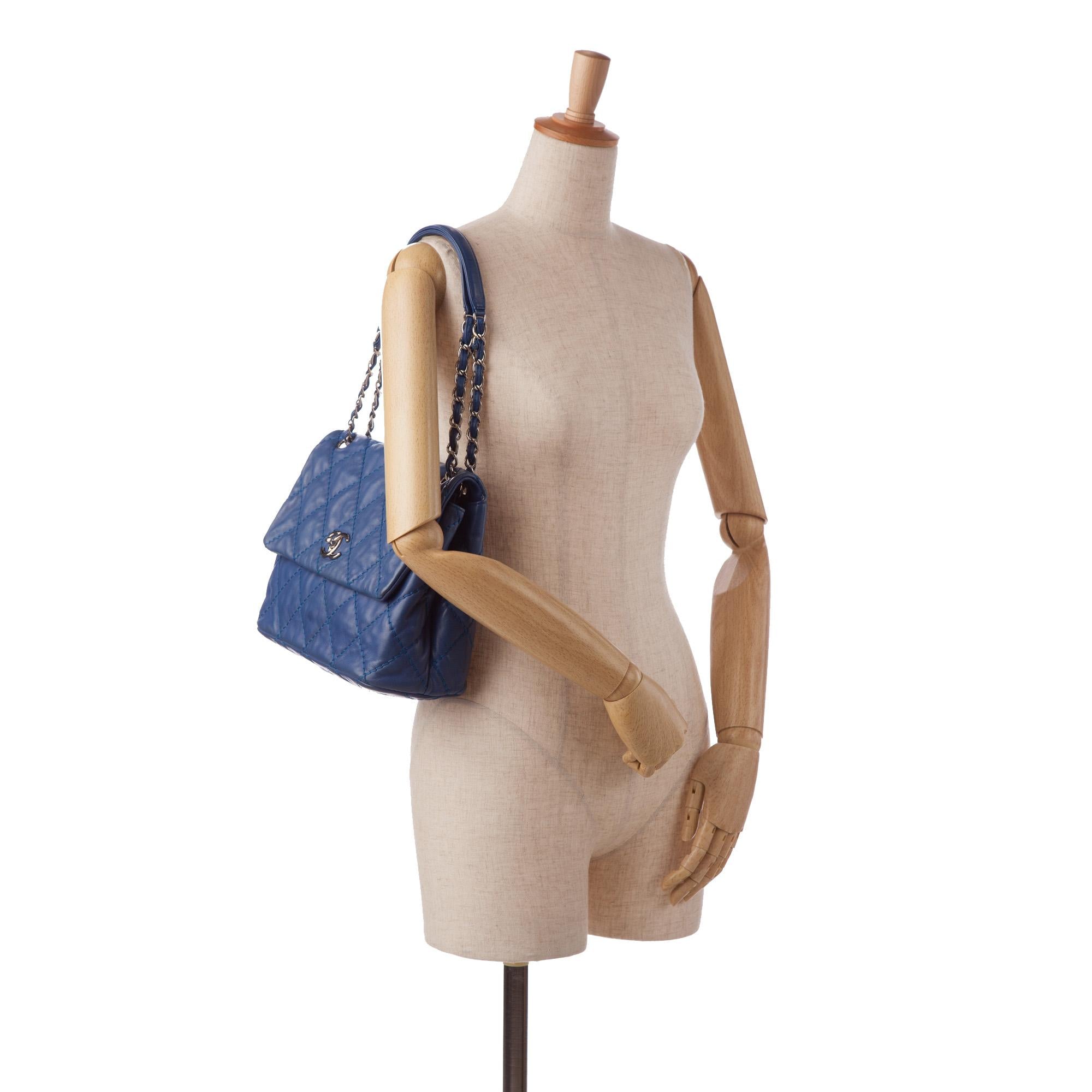 Chanel Love Me Tender Flap Bag (SHG-goElEm)