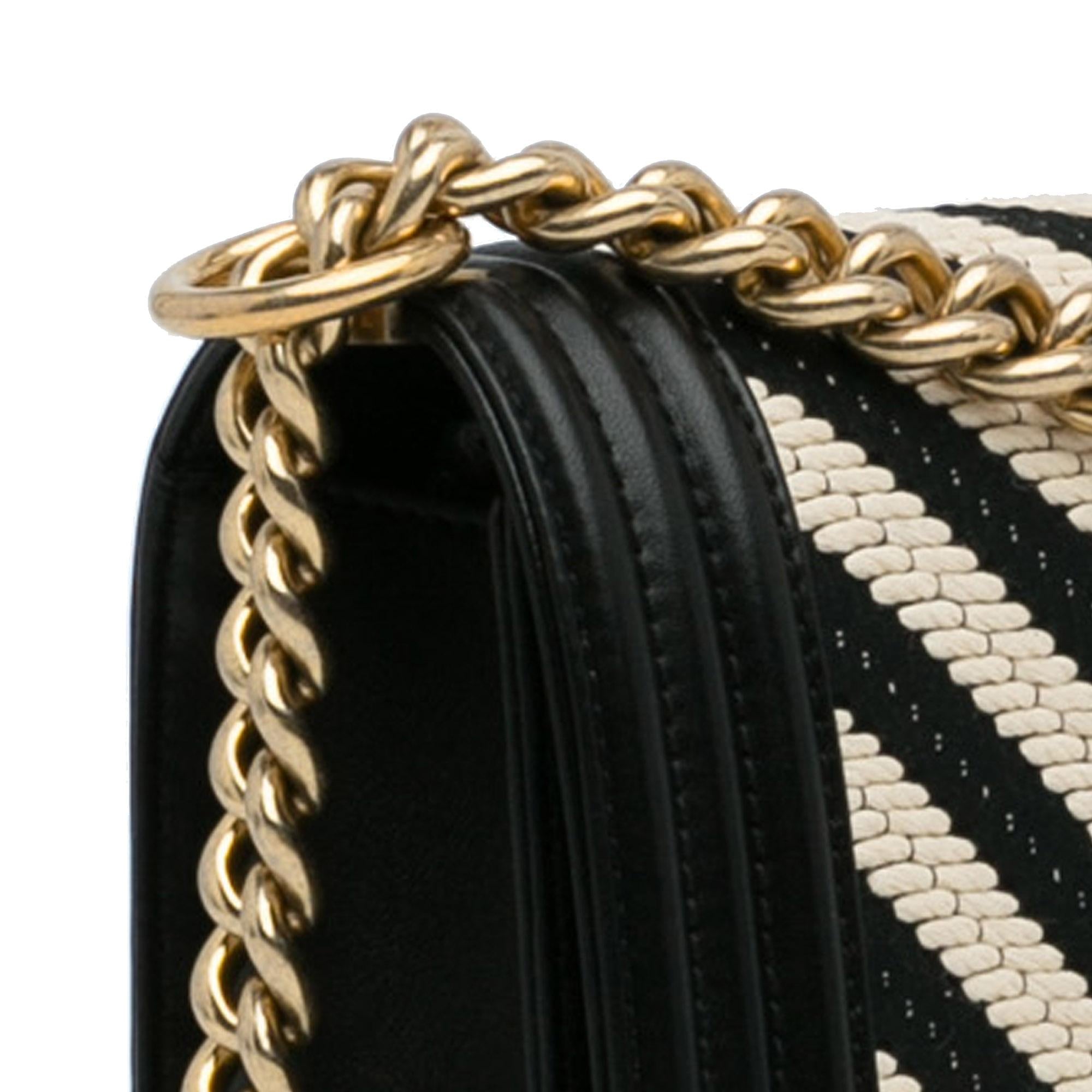 Chanel Medium Braided Chevron Le Boy (SHG-Qo0SYS)