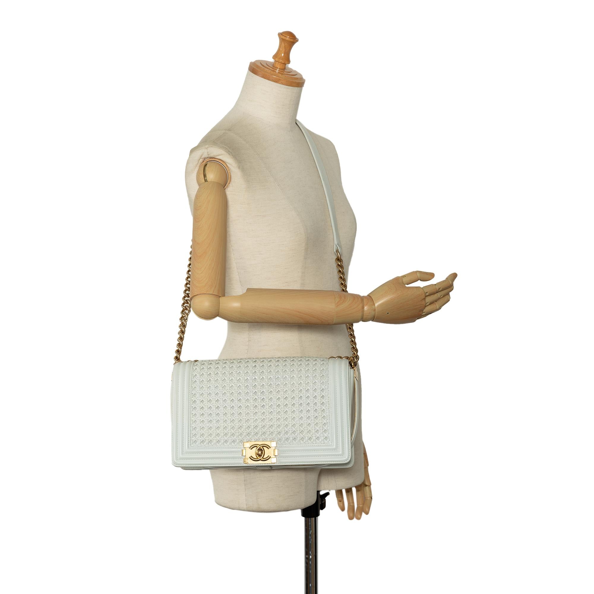 Chanel Medium Braided Lambskin Boy (SHG-6OVxYi)