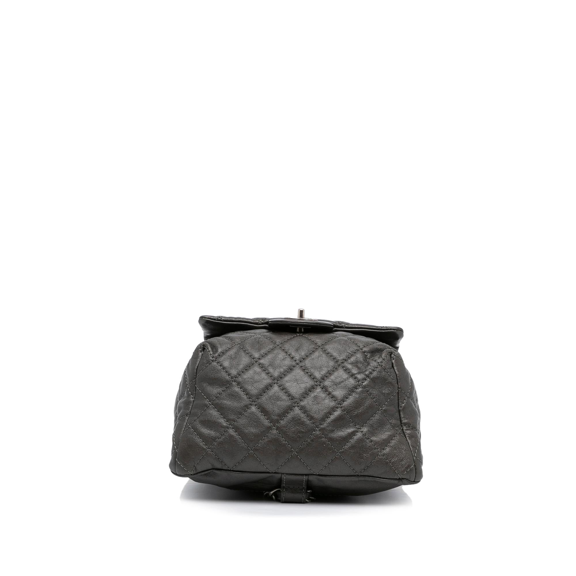 Chanel Medium CC Lambskin Drawstring Flap Backpack (SHG-rggGda)