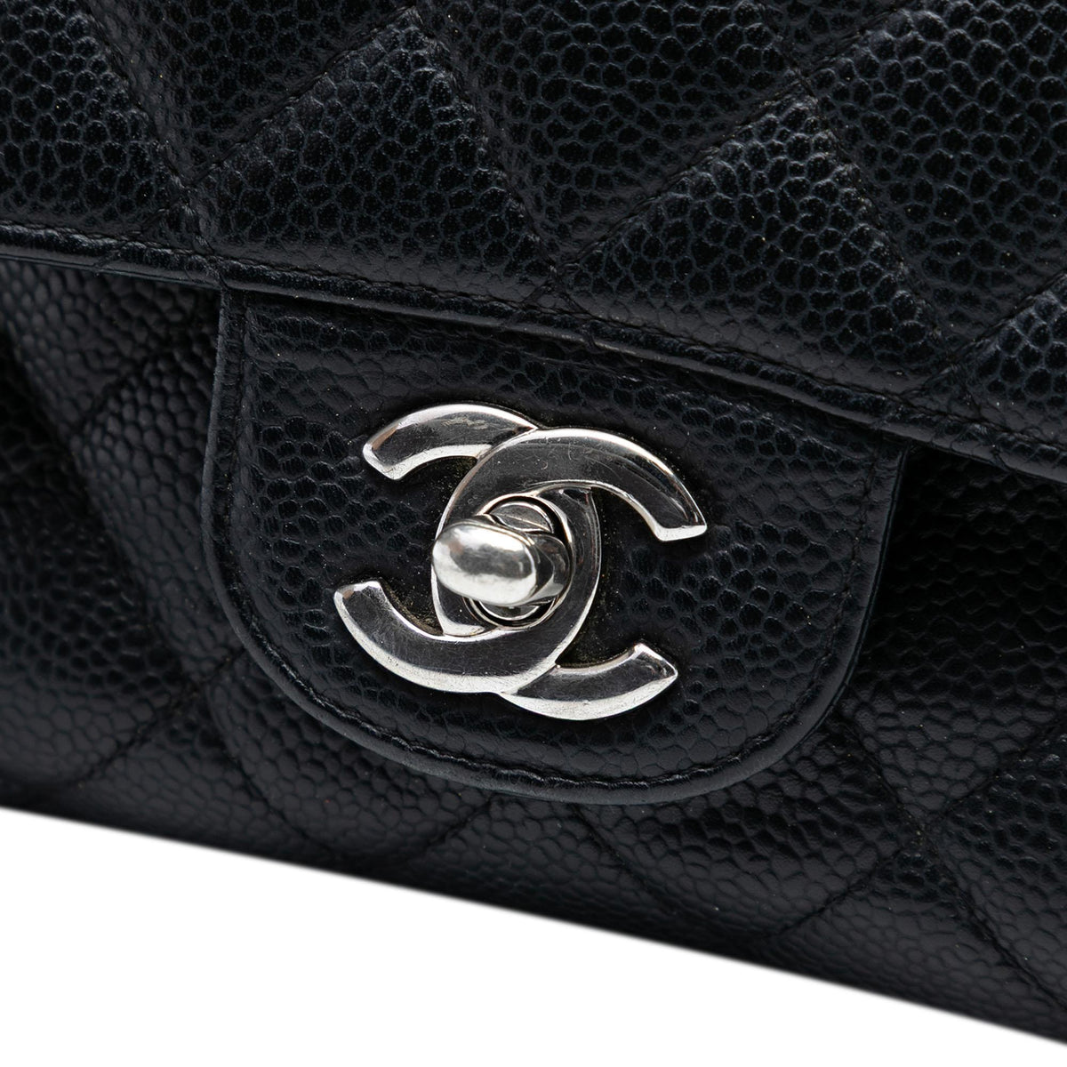 Chanel Medium Classic Caviar Double Flap