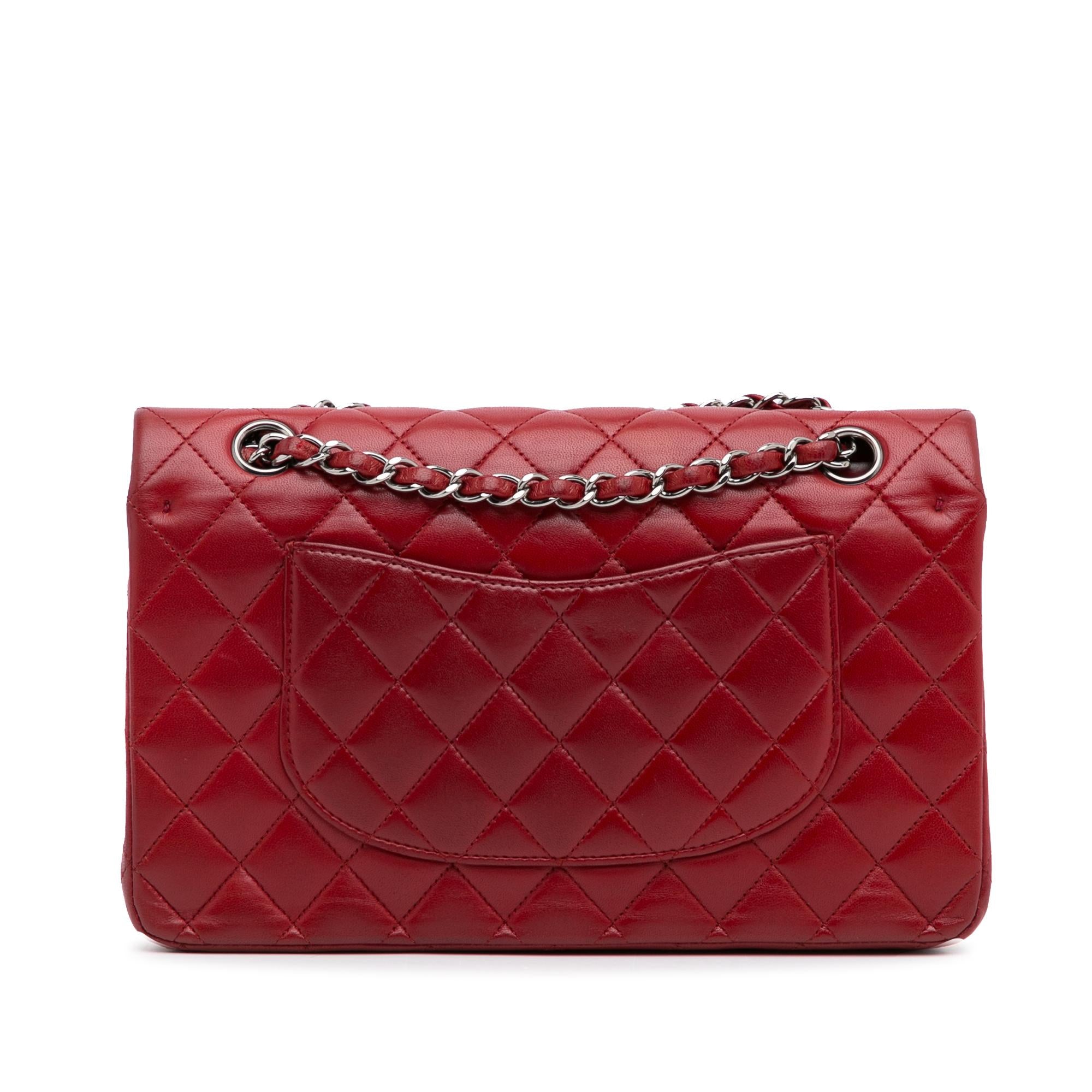 Chanel Medium Classic Lambskin Double Flap (SHG-9UQtL2)