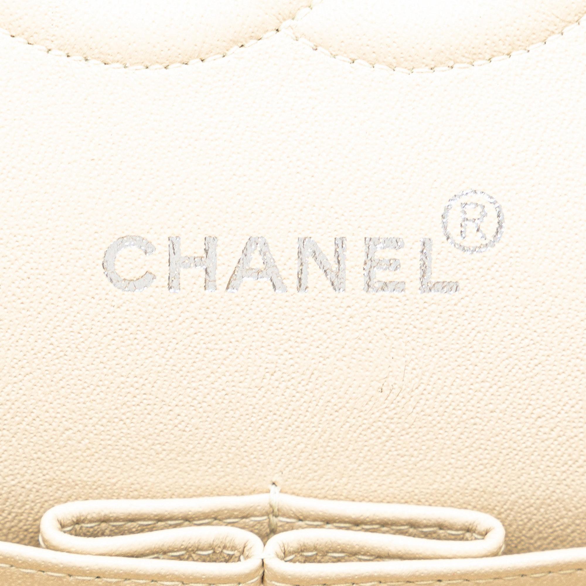 Chanel Medium Classic Lambskin Double Flap (SHG-co68b9)