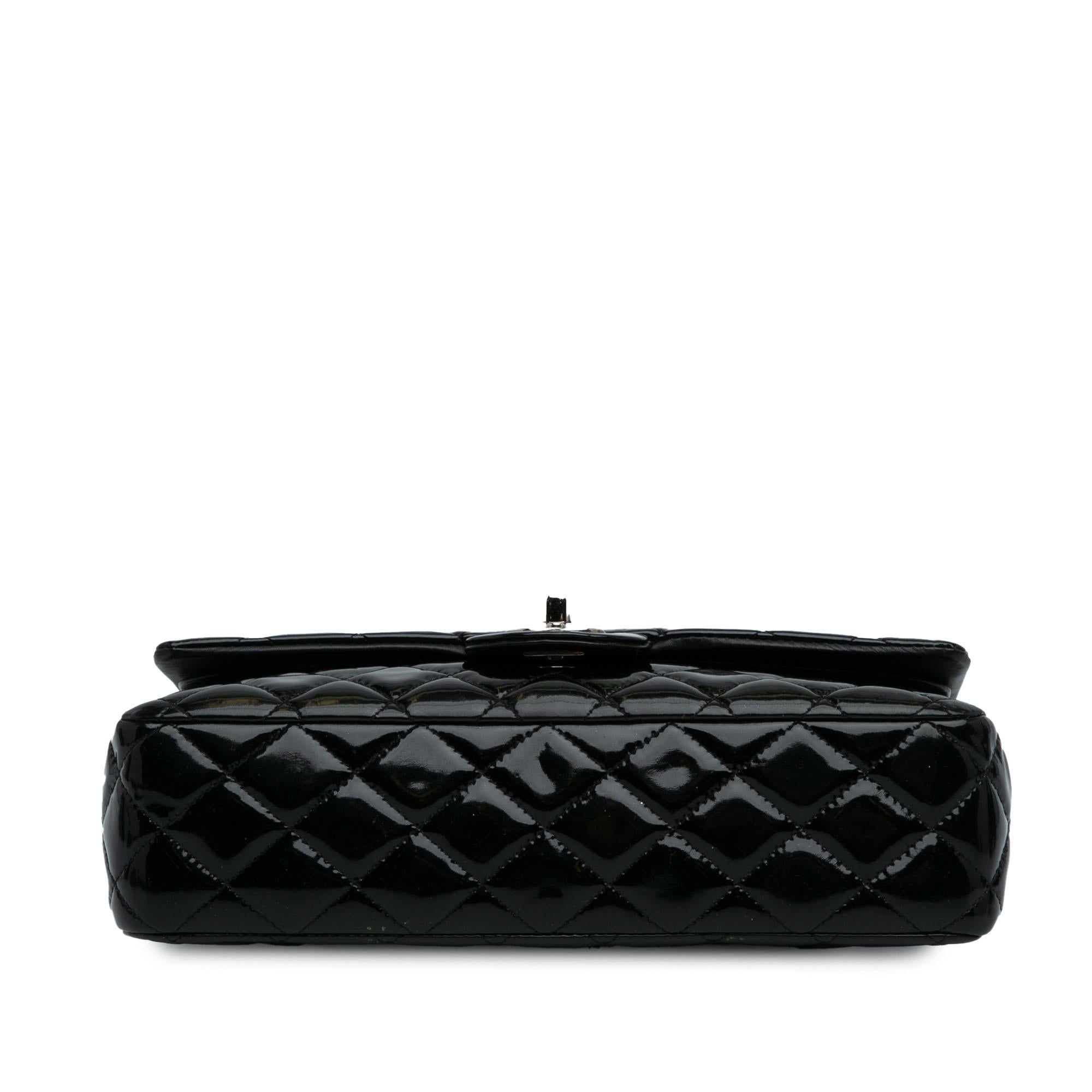 Chanel Medium Classic Patent Double Flap (SHG-60TH8D)