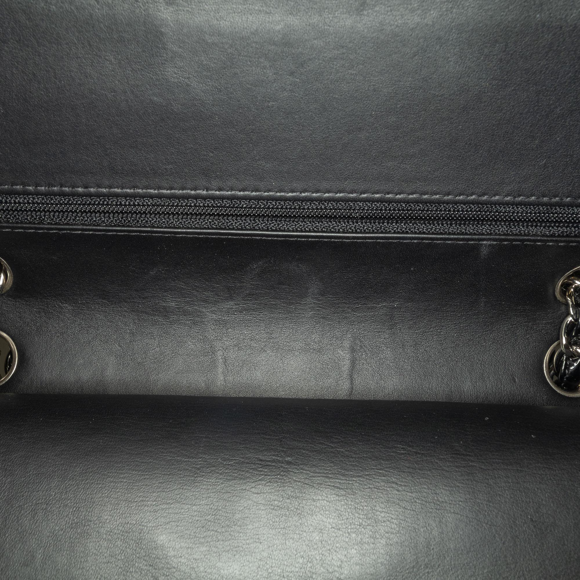 Chanel Medium Classic Patent Double Flap (SHG-60TH8D)