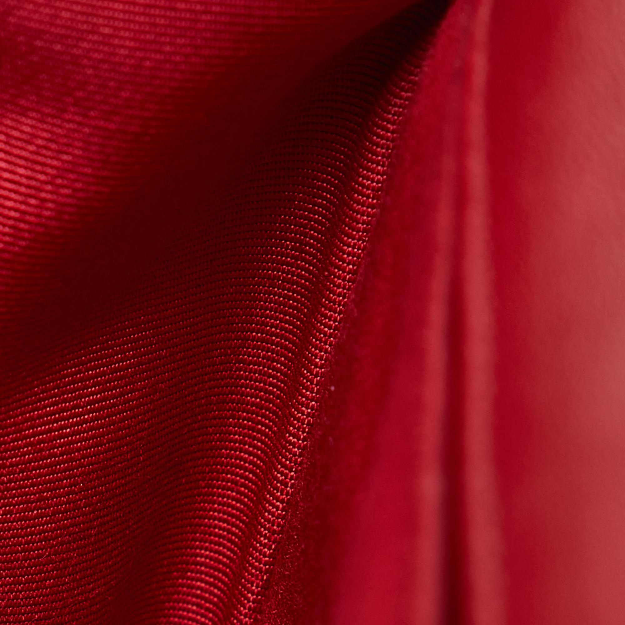 Chanel Medium Lambskin Boy Bicolor Flap Bag (SHG-rAk6LZ)