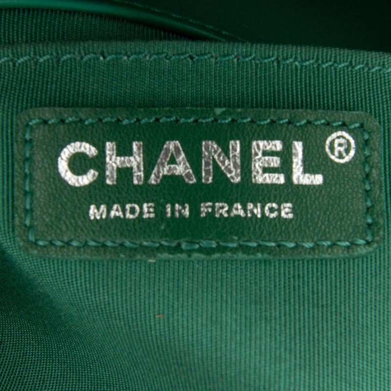 Chanel Medium Lambskin Boy Flap Bag (SHG-AlXMkC)