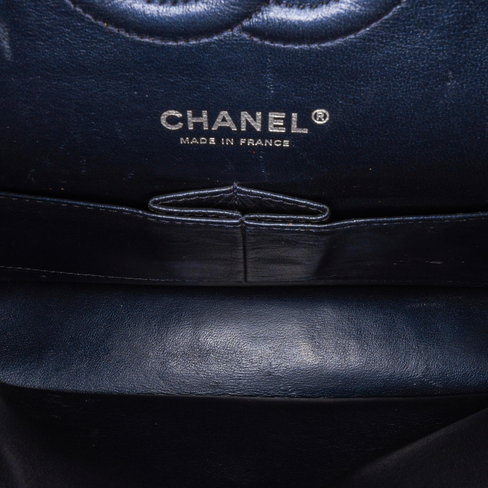 Chanel Medium Studded Leather Airlines Double Flap (SHG-MHpqyU)