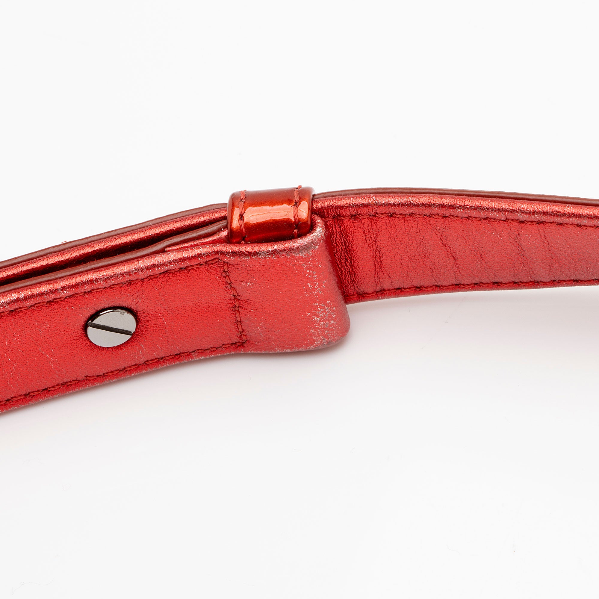 Chanel Metallic Patent Leather Old Medium Boy Bag (SHF-Gxw2JA)