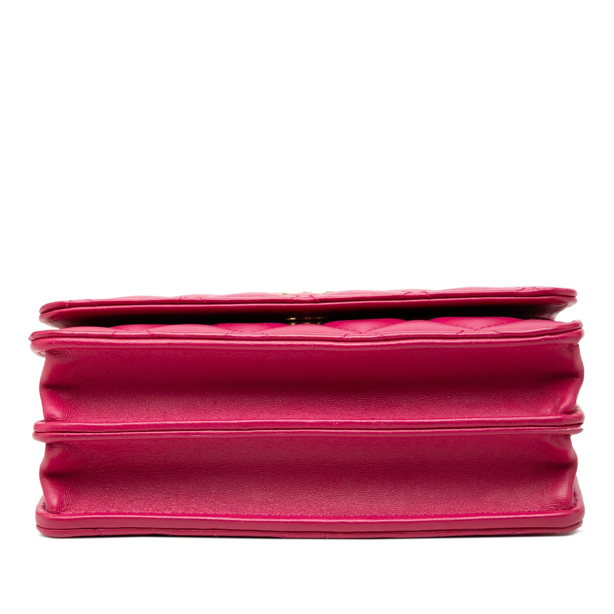 Chanel Mini CC Quilted Lambskin Pearl Samba Wallet On Chain