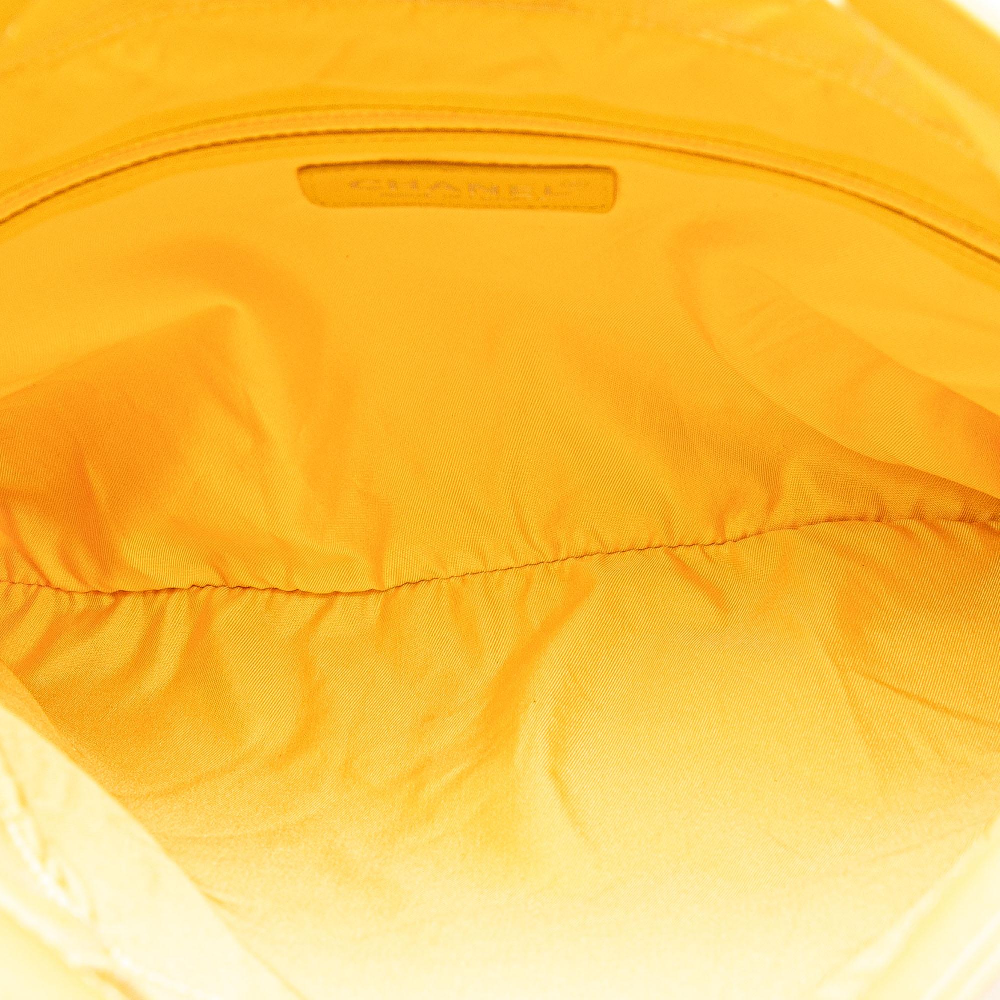 Chanel New Travel Line Handbag (SHG-L2MxnI)