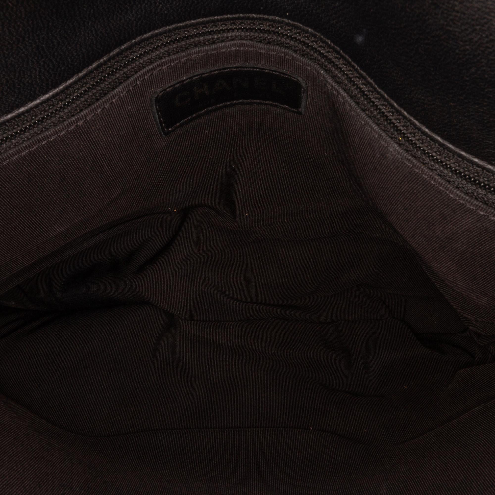 Chanel Pagoda Accordion Flap Bag (SHG-xIPqii)