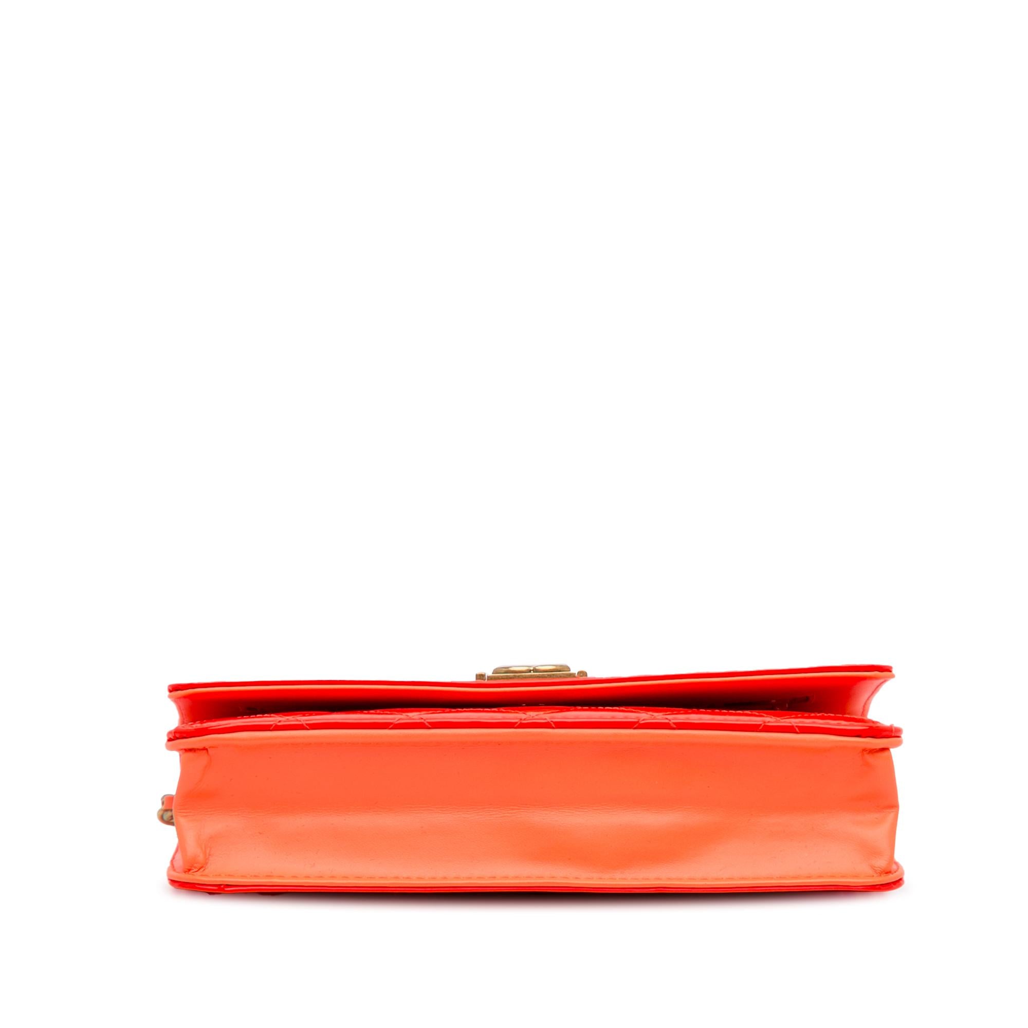 Chanel Patent Boy Wallet on Chain (SHG-BWFqDW)