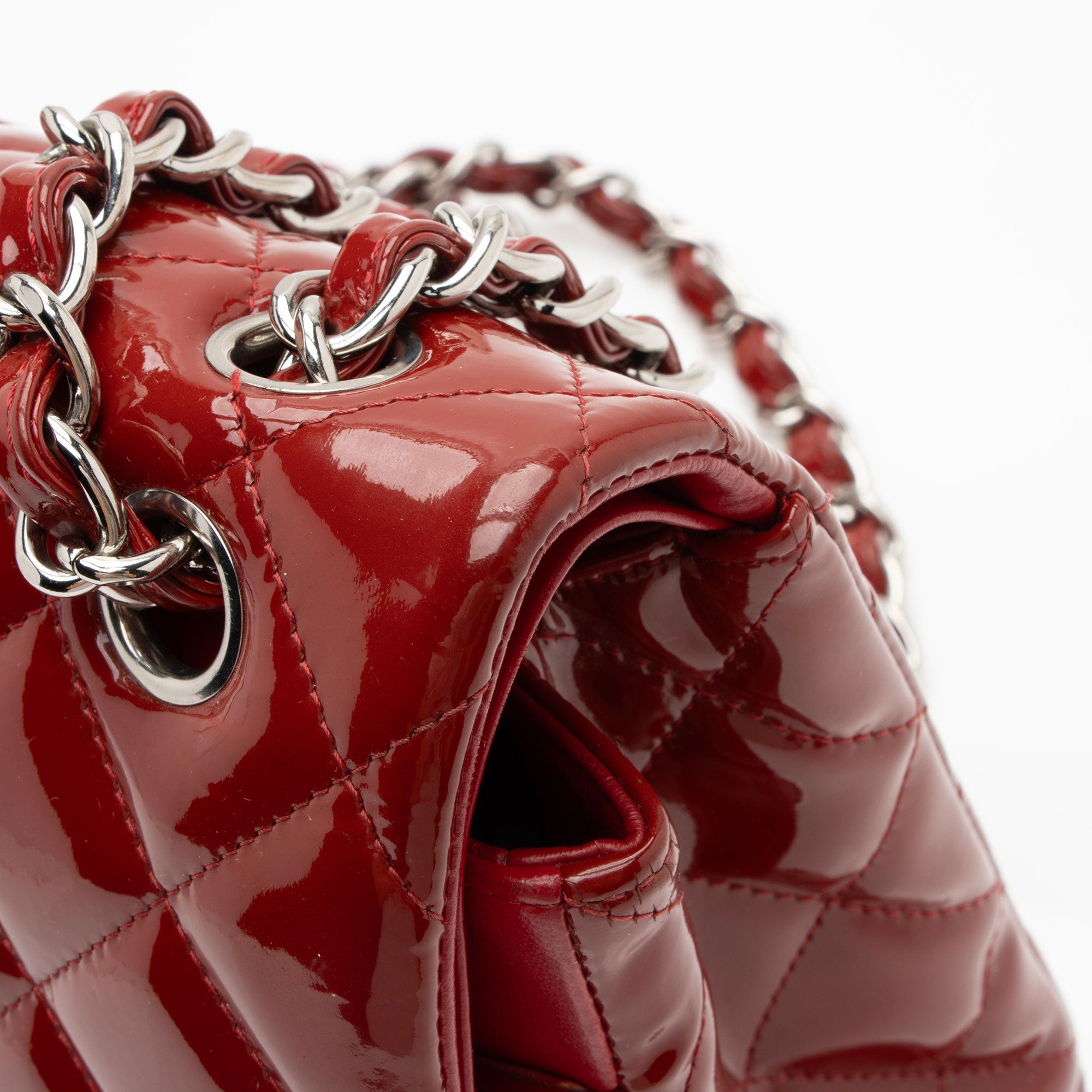 Chanel Patent Leather Classic Jumbo Double Flap Bag (SHF-Sit8OS)