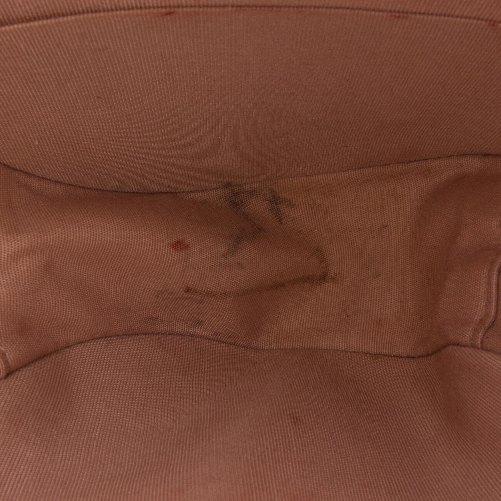 Chanel Pearl Round As Earth Crossbody Bag (SHG-q8dCpH)