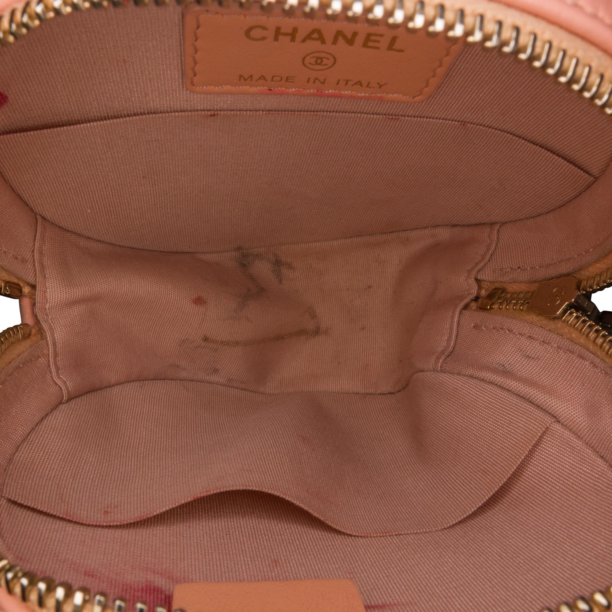 Chanel Pearl Round As Earth Crossbody Bag (SHG-q8dCpH)