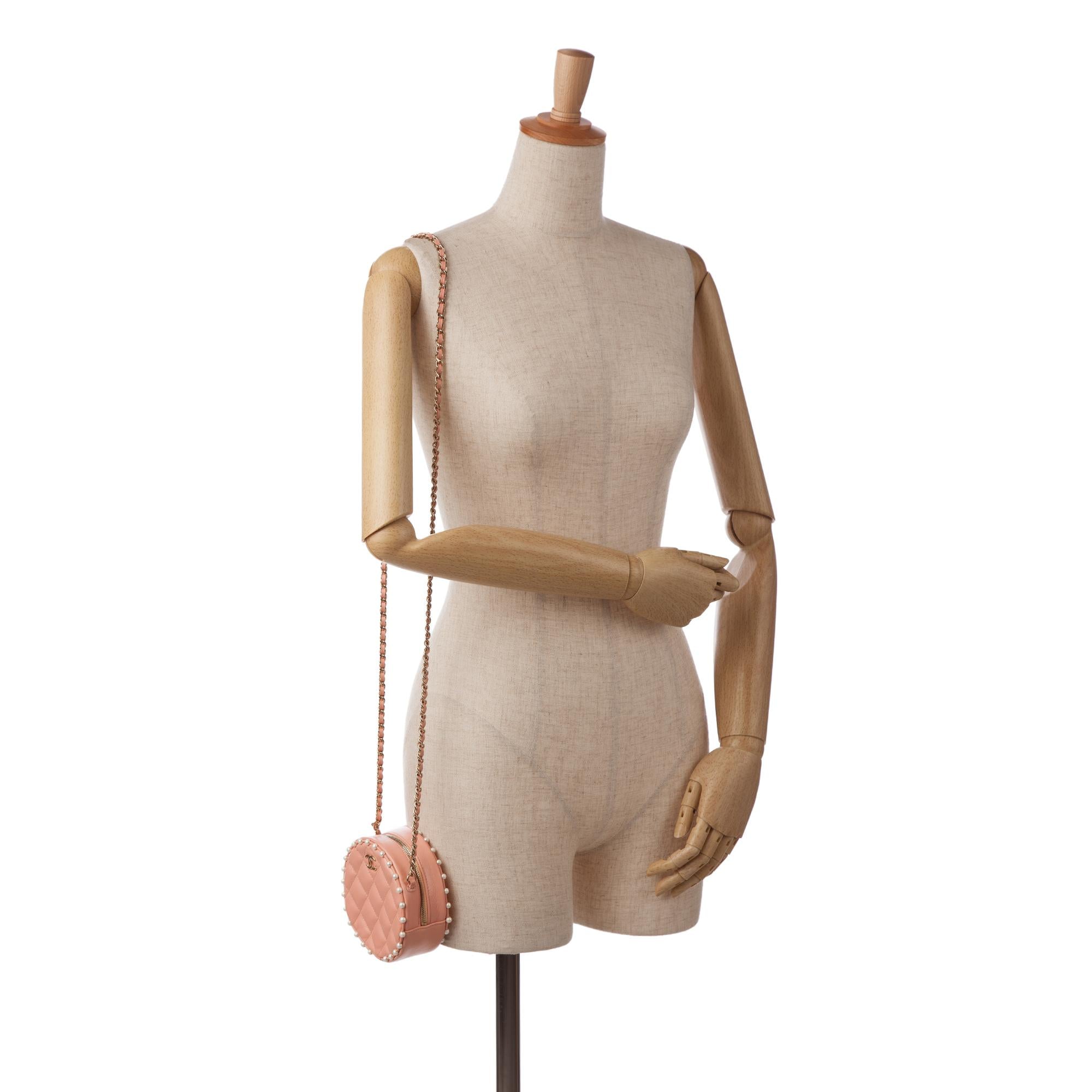 Chanel Pearl Round As Earth Crossbody Bag (SHG-q8dCpH)