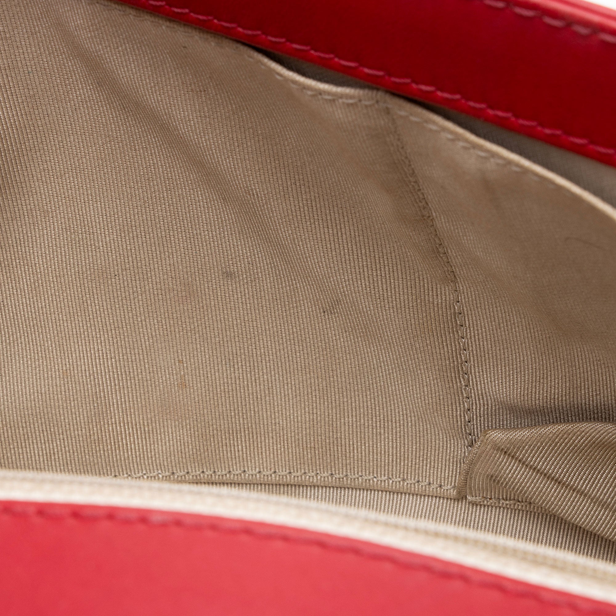 Chanel Perforated Lambskin New Medium Boy Bag (SHF-LqYEA9)