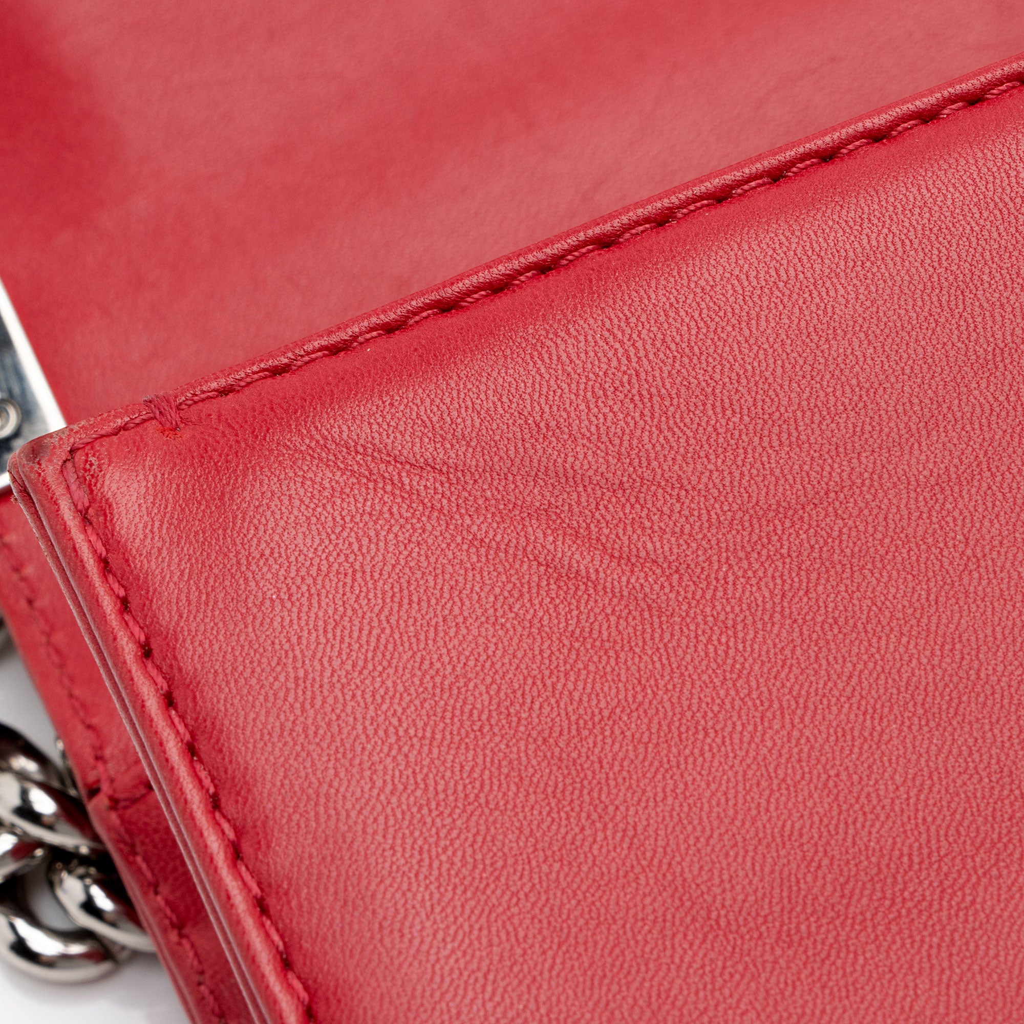 Chanel Perforated Lambskin New Medium Boy Bag (SHF-LqYEA9)