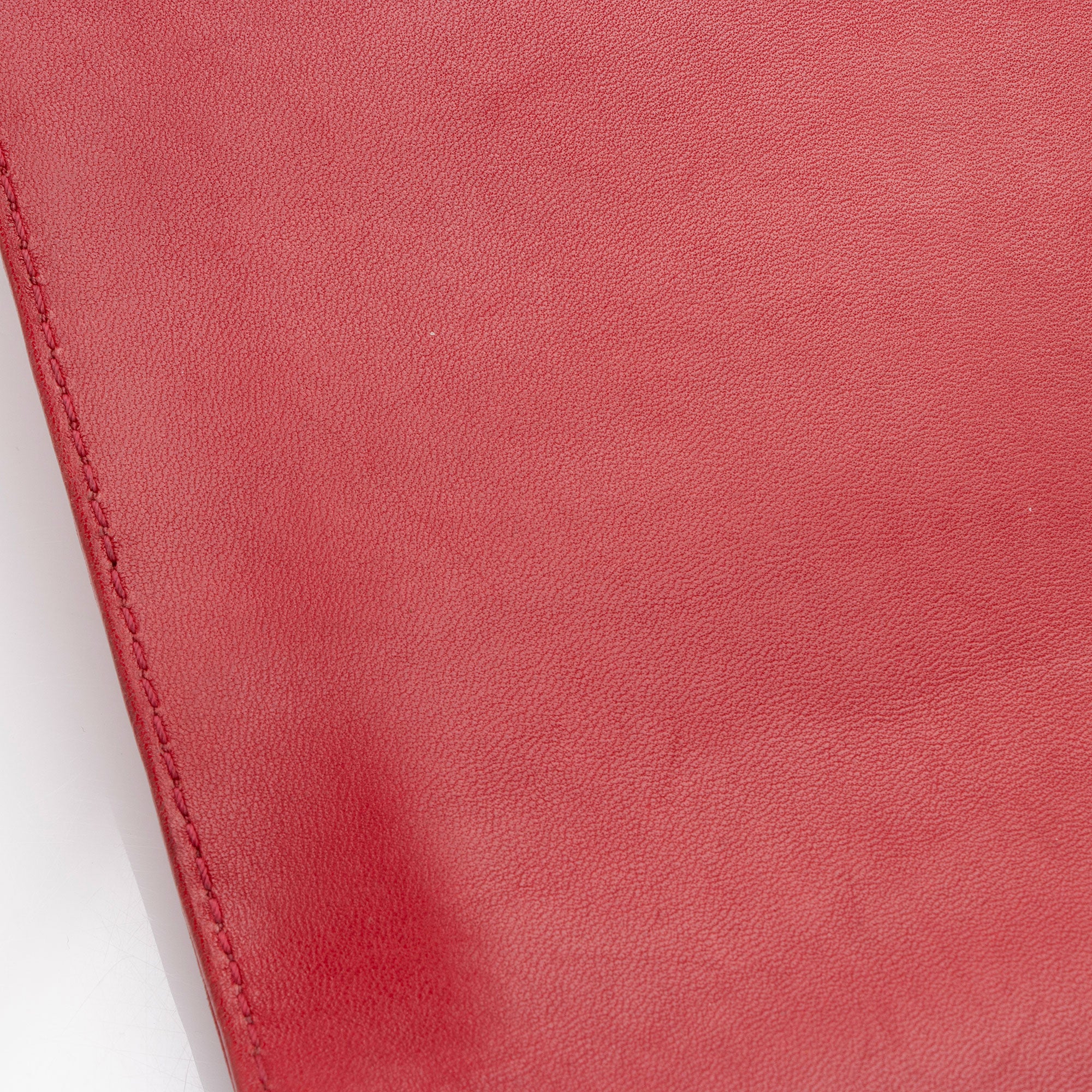 Chanel Perforated Lambskin New Medium Boy Bag (SHF-LqYEA9)