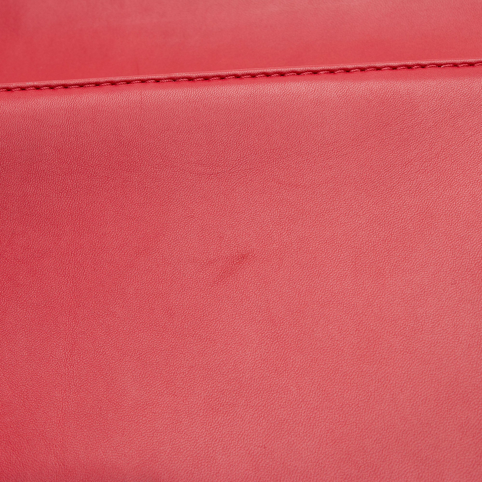 Chanel Perforated Lambskin New Medium Boy Bag (SHF-LqYEA9)