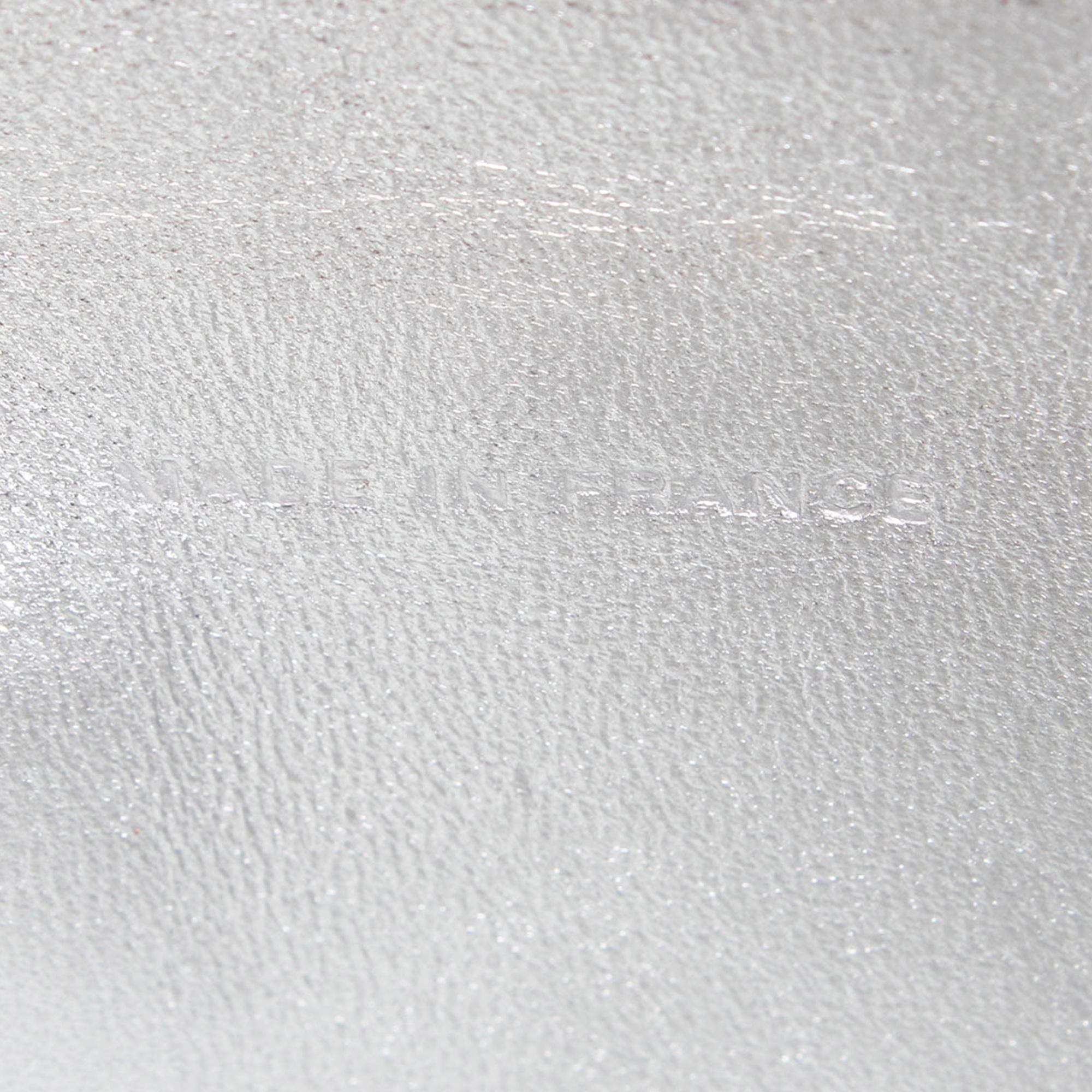 Chanel Quilted CC Metallic Lambskin Zip Around Wallet (SHG-PZSTv5)