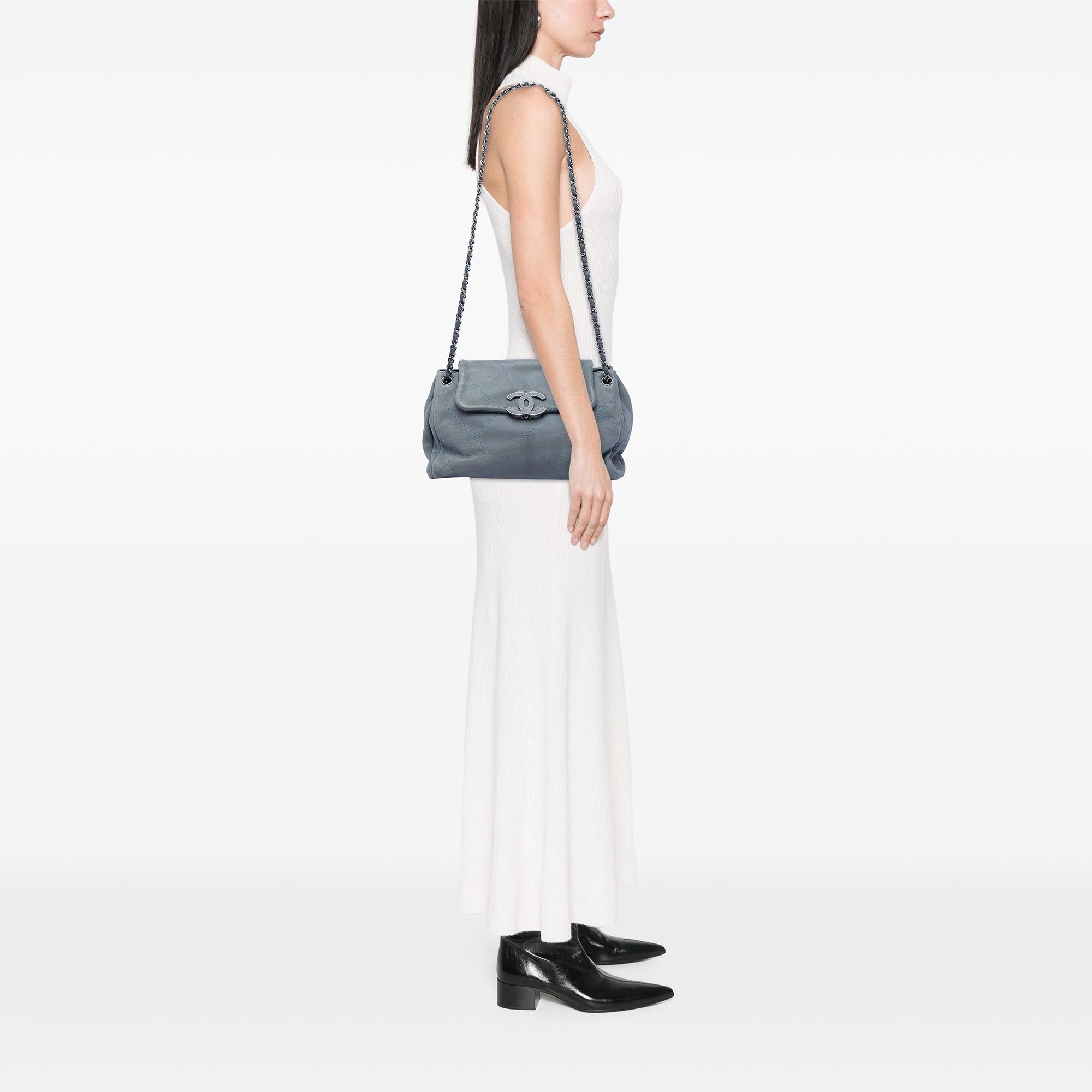 Chanel Quilted Calfskin Hamptons Accordion Flap