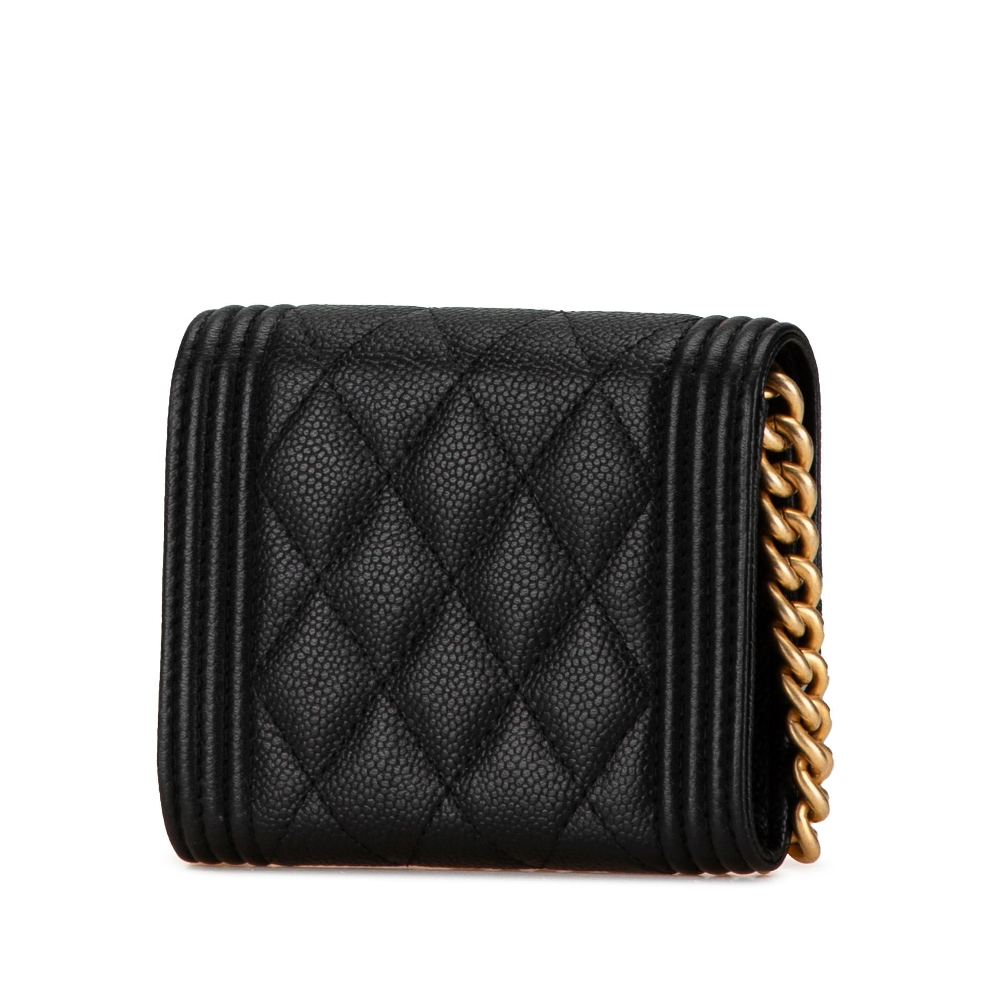 Chanel Quilted Caviar Boy Card Holder with Chain (SHG-VMUxwq)