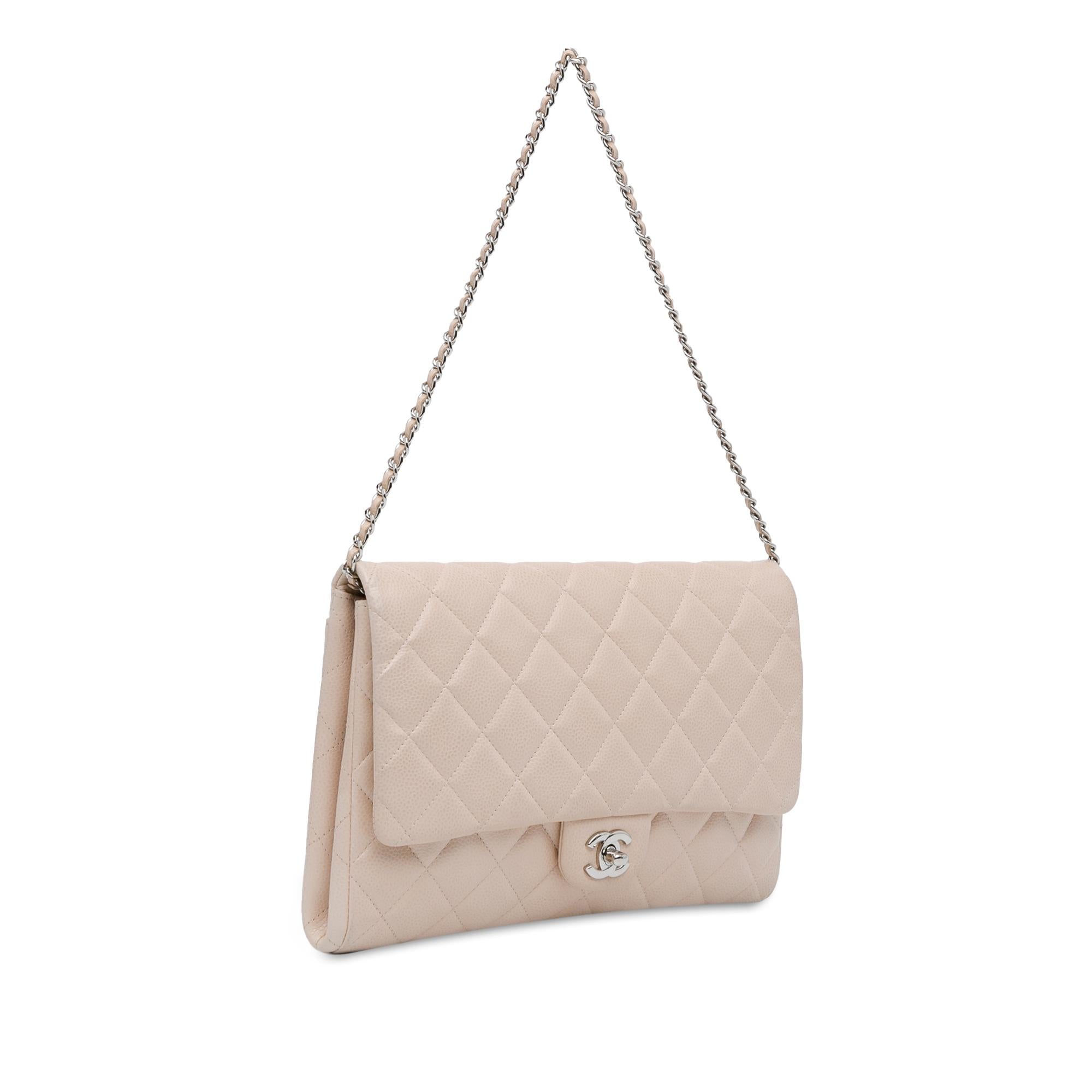 Chanel Quilted Caviar Flap Clutch with Chain (SHG-7v4fjq)