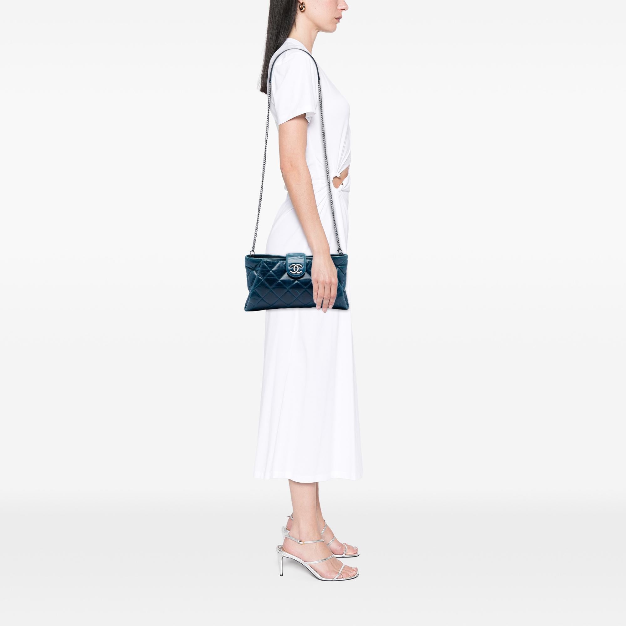 Chanel Quilted Glazed Calfskin Coco Pleats Chain Clutch