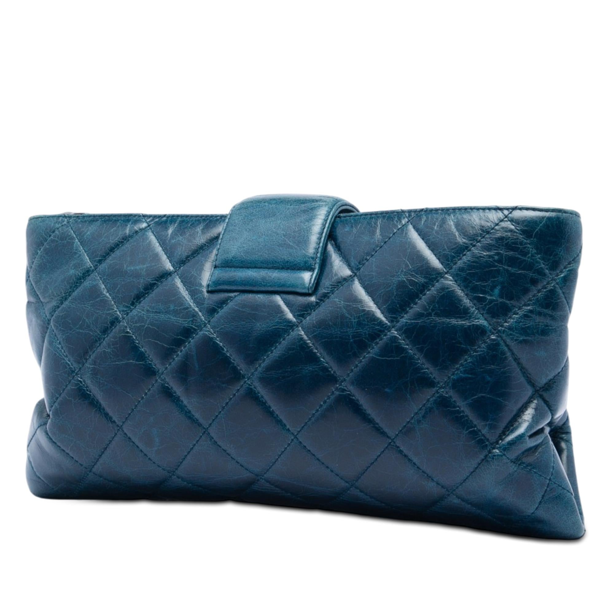 Chanel Quilted Glazed Calfskin Coco Pleats Chain Clutch