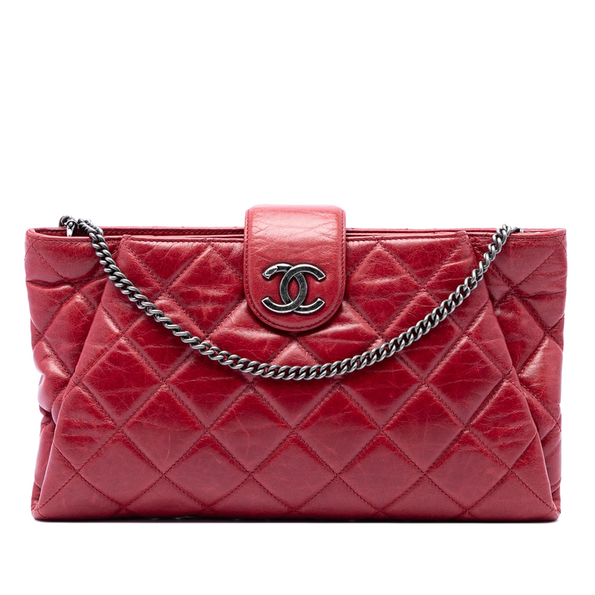 Chanel Quilted Glazed Calfskin Coco Pleats Chain Clutch
