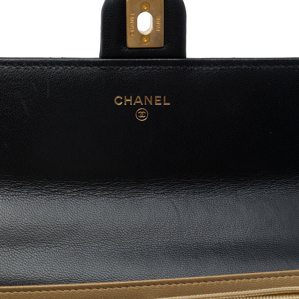 Chanel Quilted Goatskin Chic Pearls Clutch with Chain