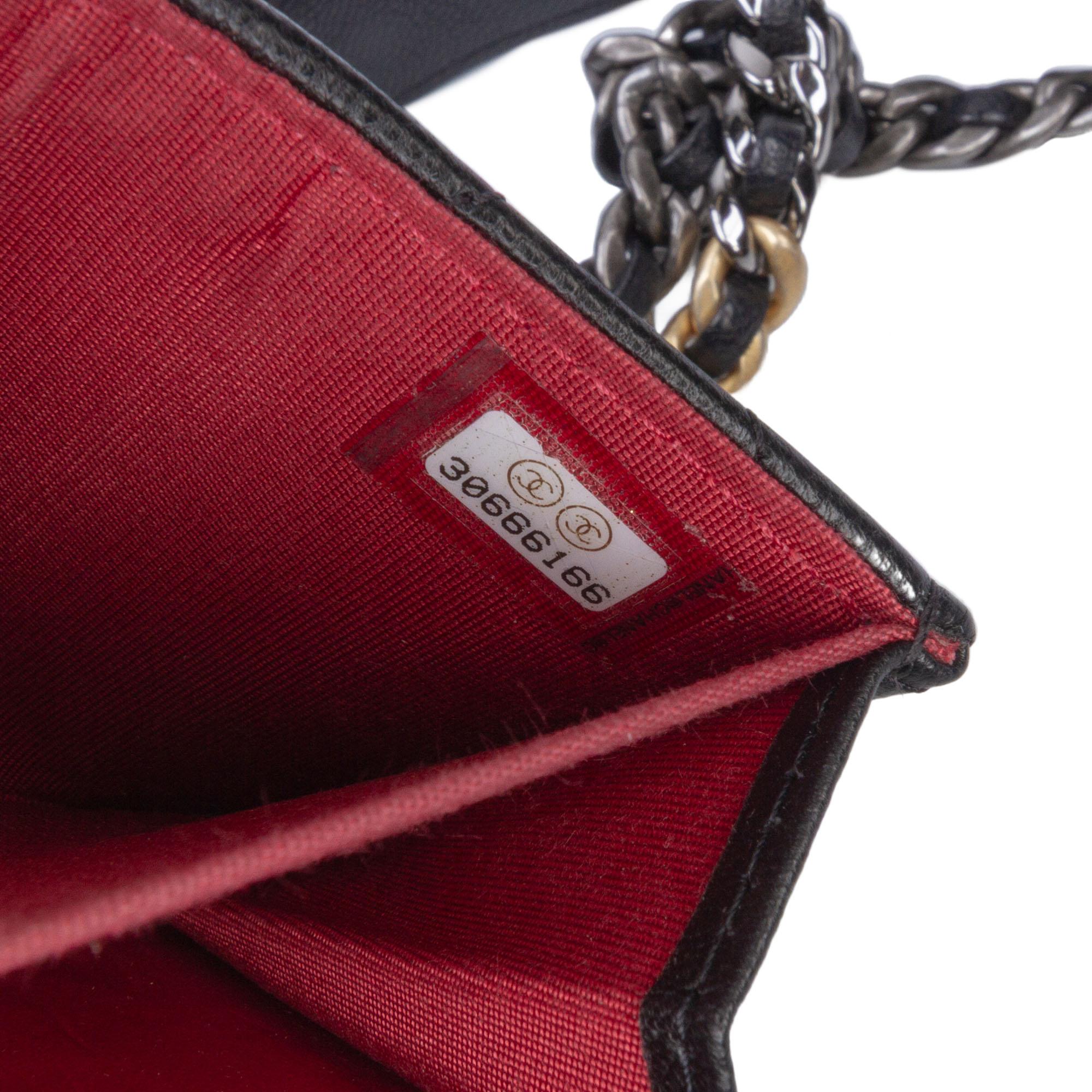 Chanel Quilted Lambskin 19 Flap Coin Purse With Chain