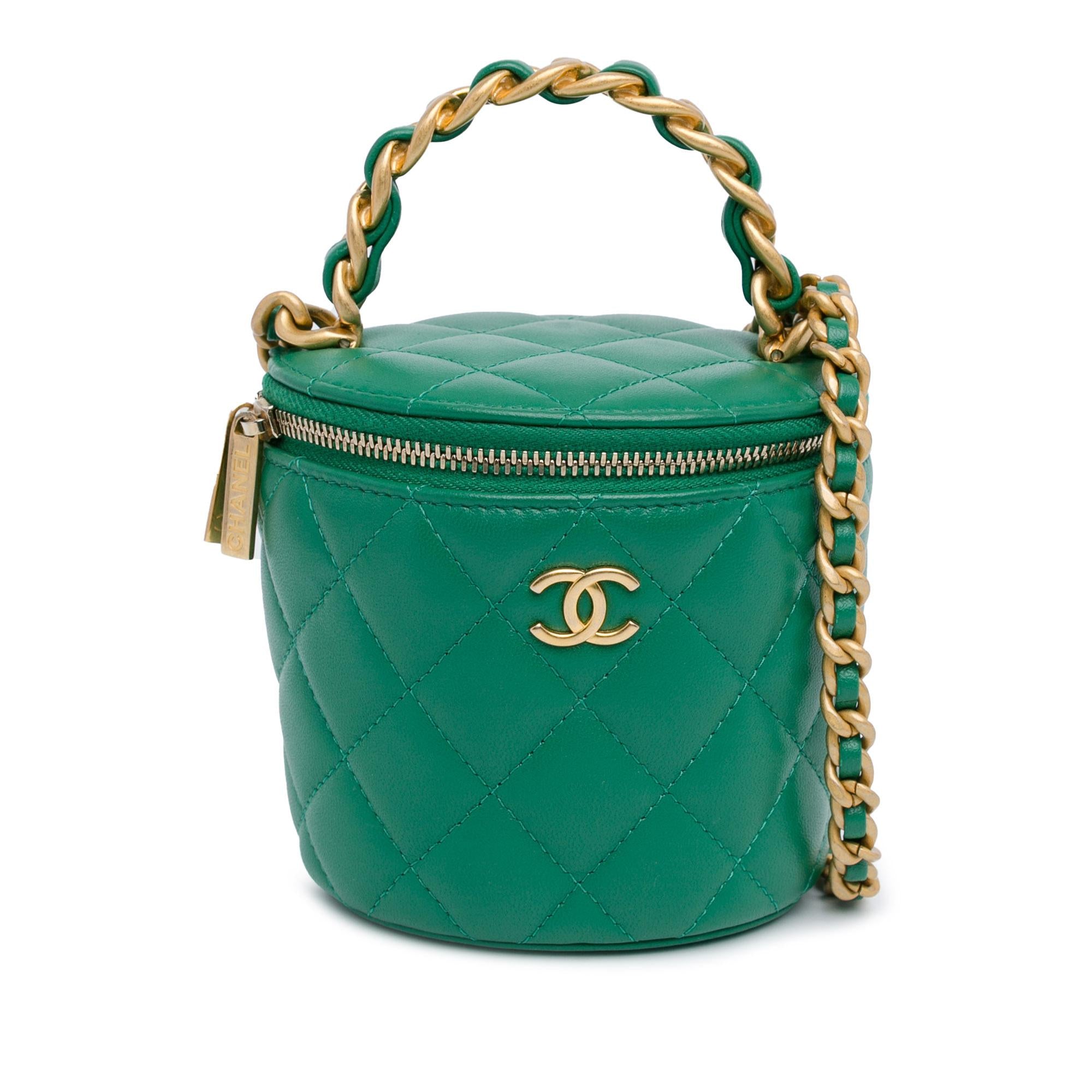 Chanel Quilted Lambskin Afternoon Tea Vanity Case with Chain (SHG-mCCkay)
