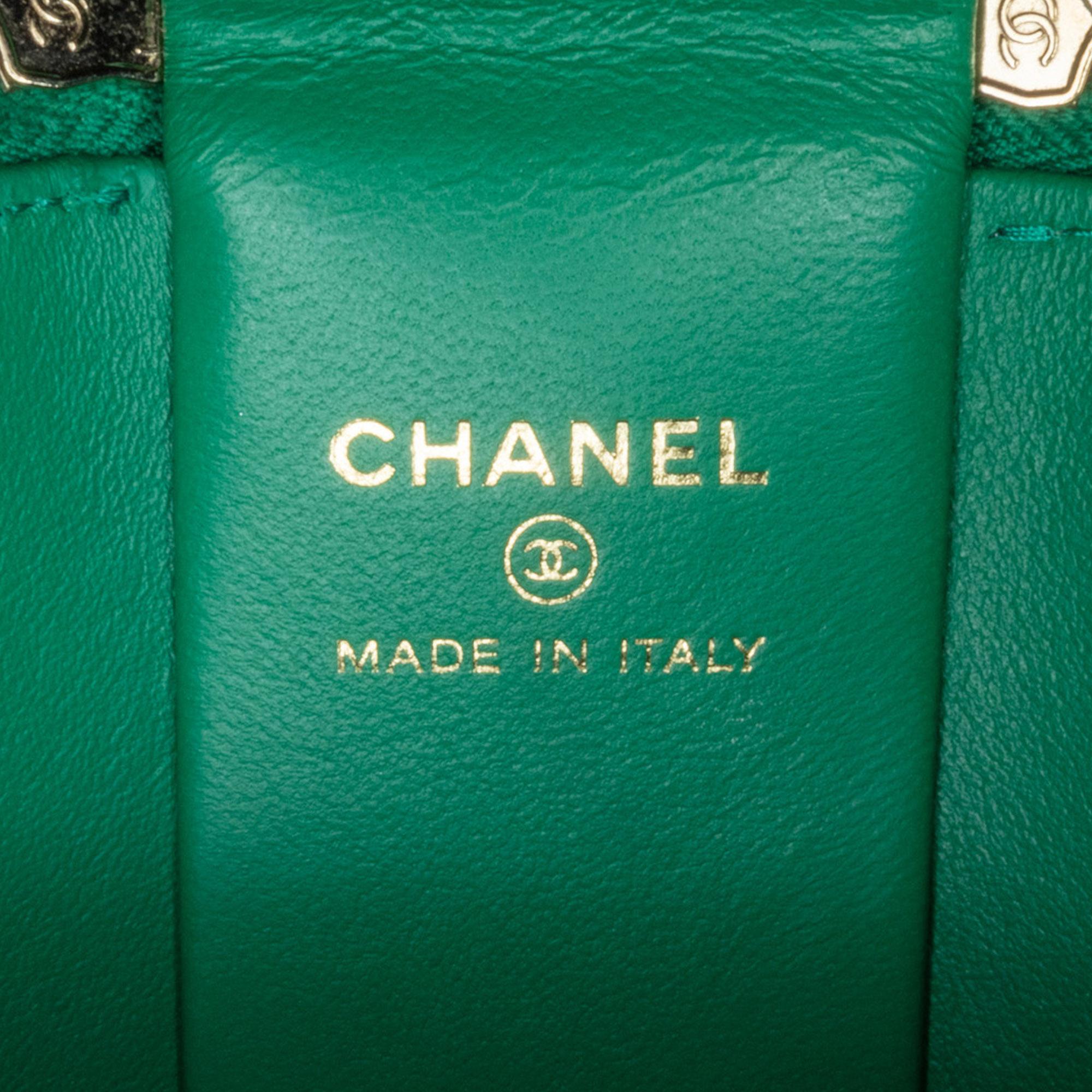 Chanel Quilted Lambskin Afternoon Tea Vanity Case with Chain (SHG-mCCkay)