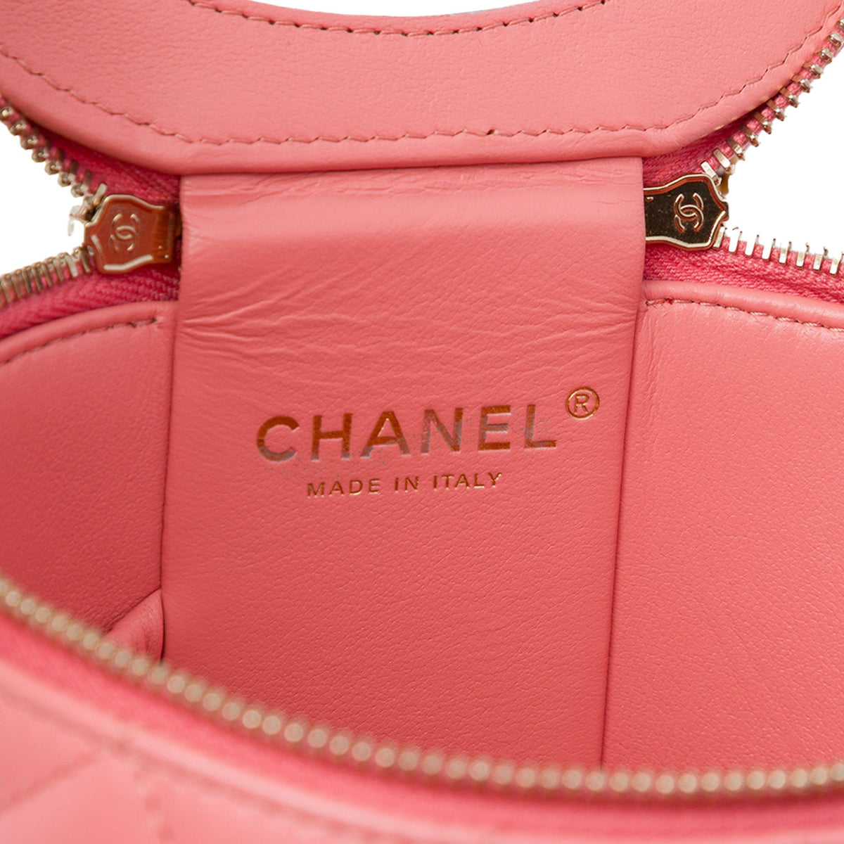 Chanel Quilted Lambskin Afternoon Tea Vanity Case with Chain