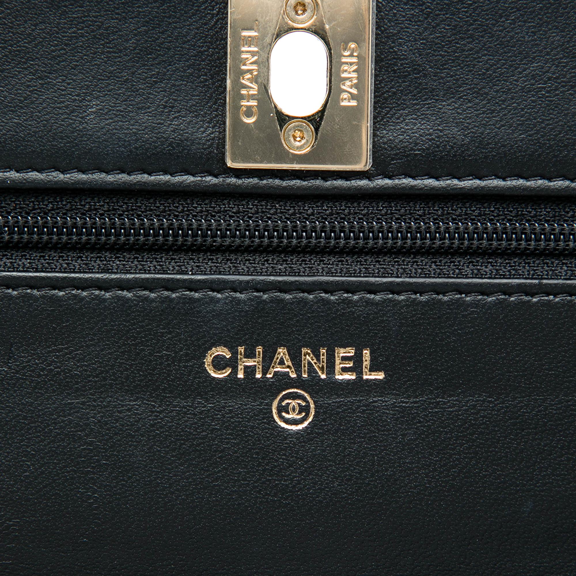 Chanel Quilted Lambskin Trendy CC Wallet On Chain