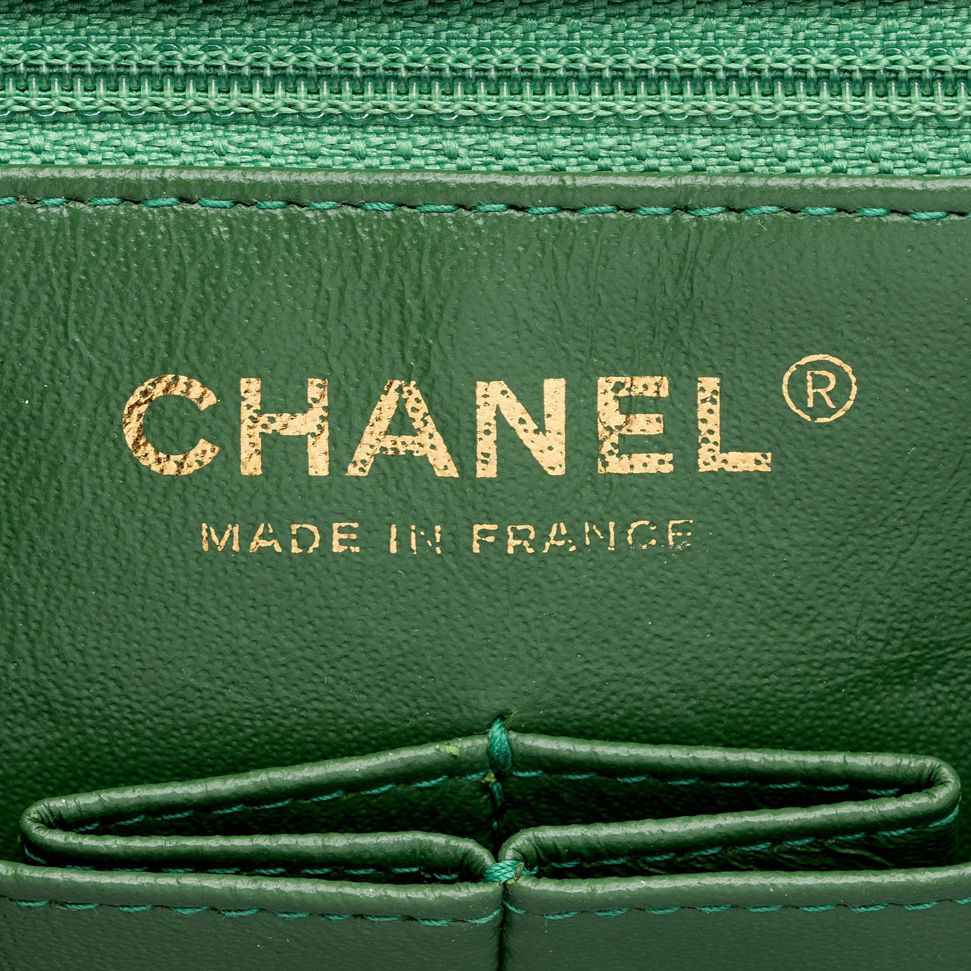 Chanel Scallop Quilted Suede Pagoda Medium Flap Bag (SHF-StVv1m)