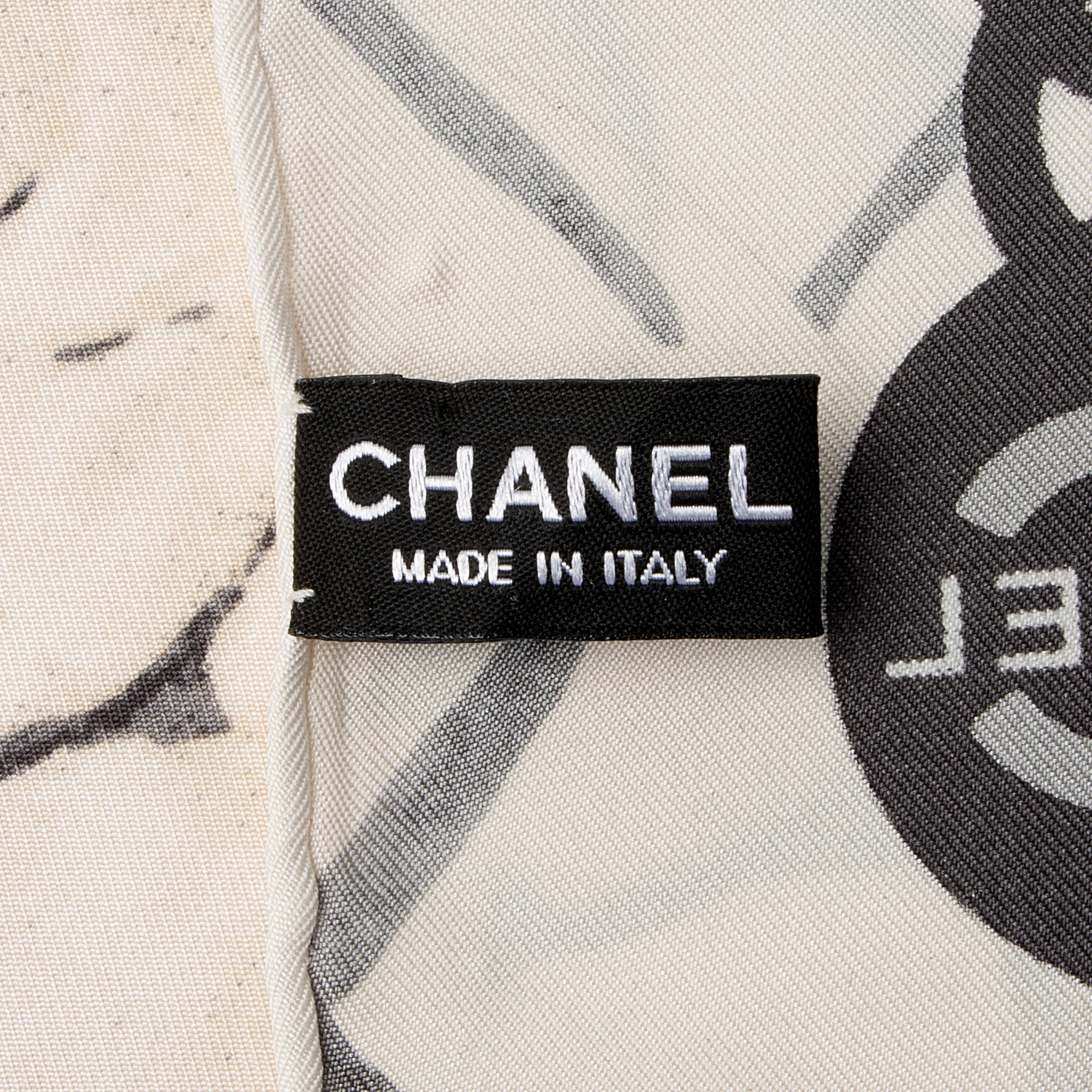 Chanel Silk Camellia CC Square Scarf (SHF-uNAJam)