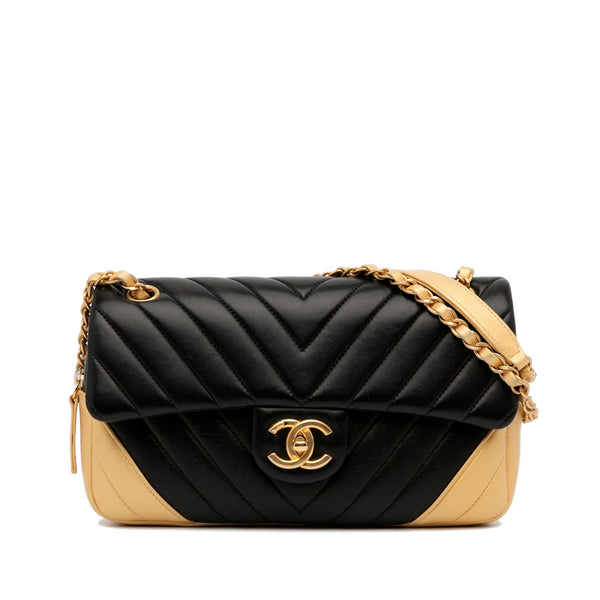 CHANEL Boy Chevron Quilted Leather Small Flap Shoulder Bag