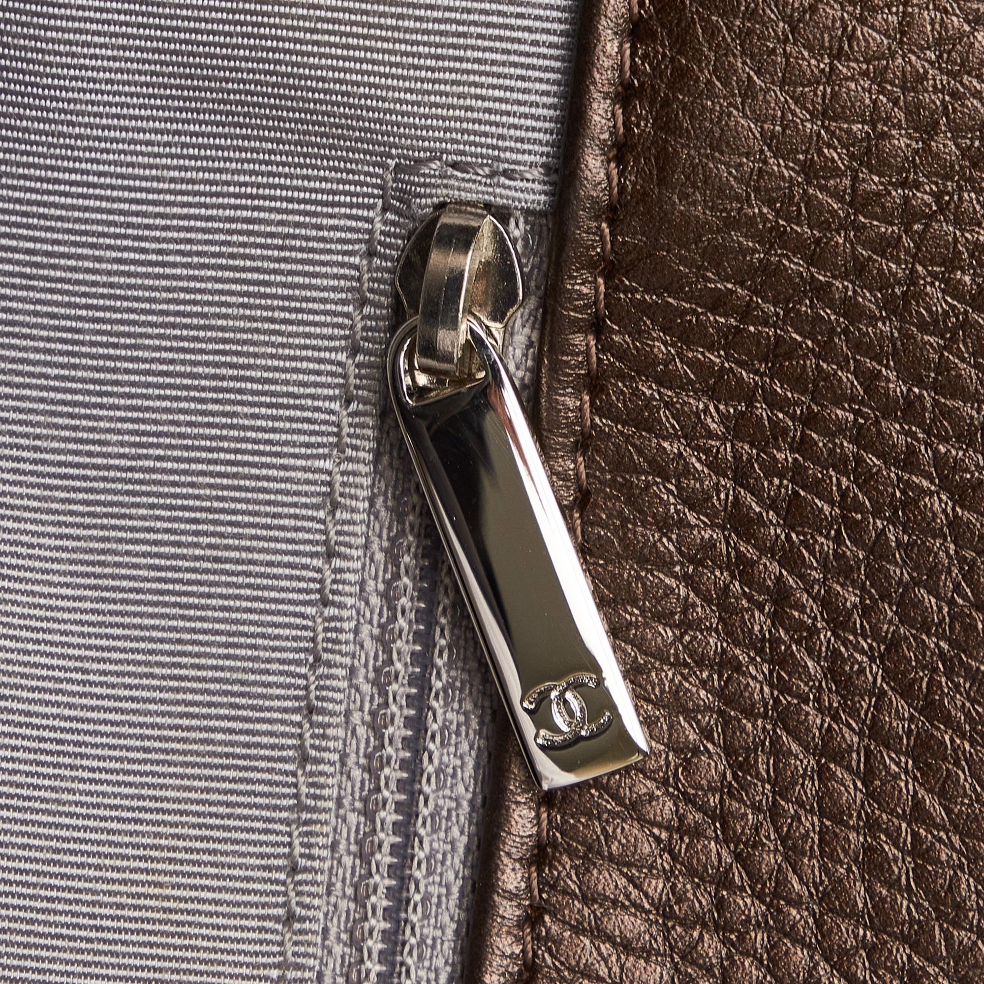 Chanel Small Executive Cerf Tote (SHG-fVvrBt)