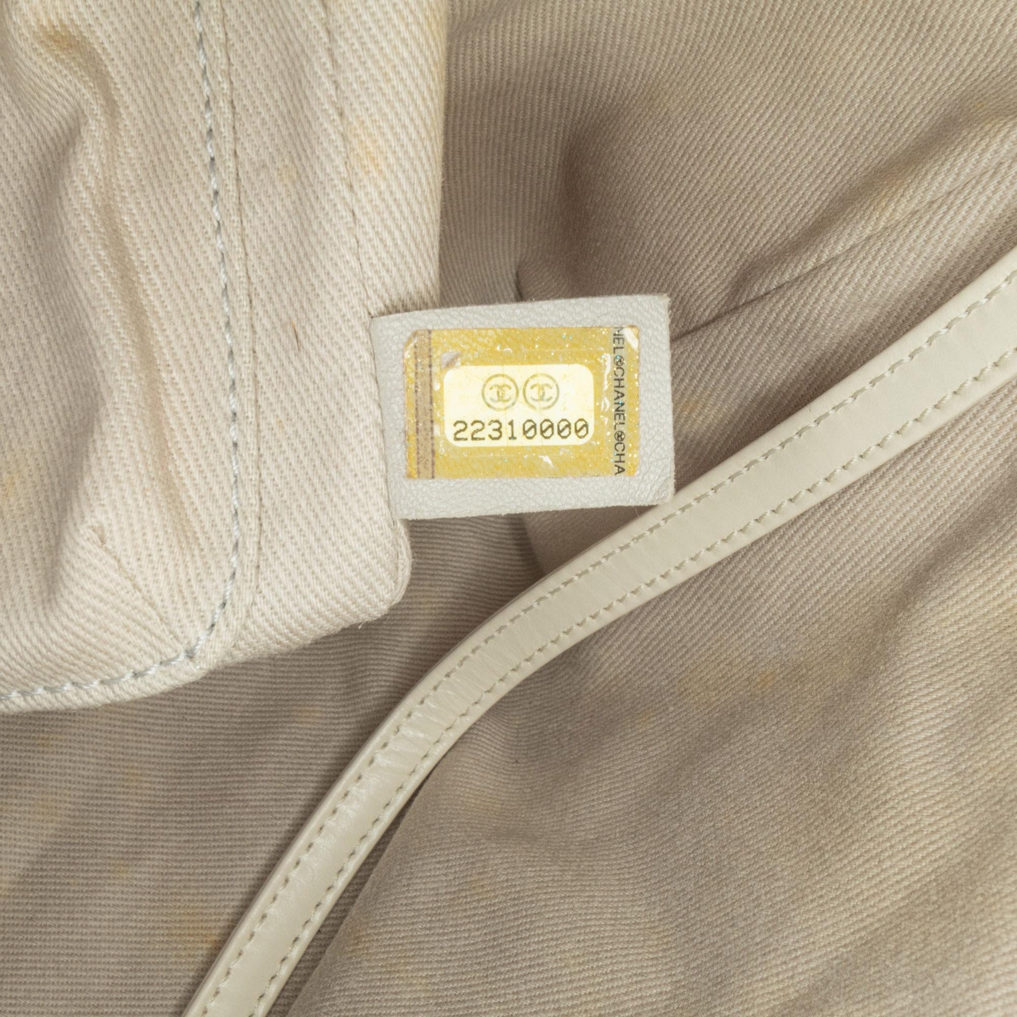 Chanel Small Glazed Calfskin Deauville Tote (SHG-QE8xIp)