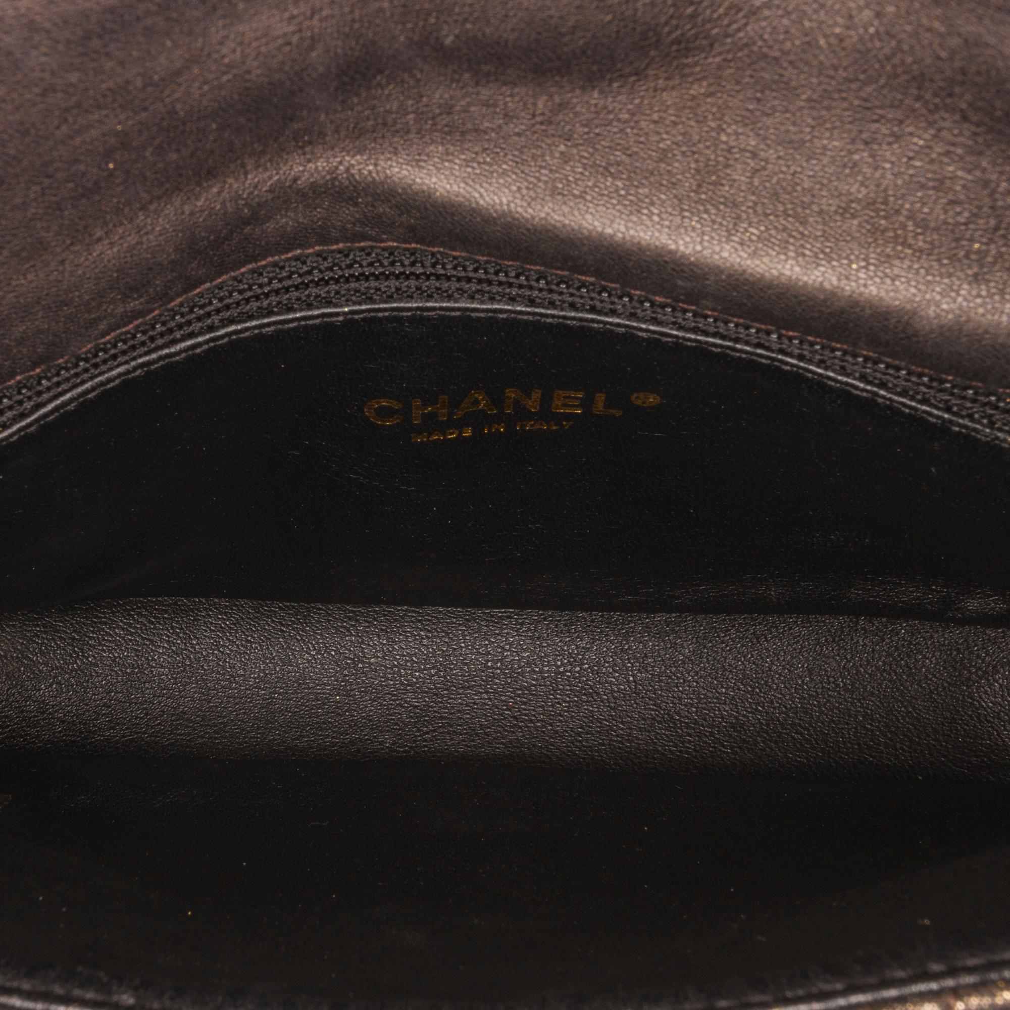 Chanel Small Metallic Iridescent Pearl CC Crystal Single Flap Bag (SHG-EHwOc9)