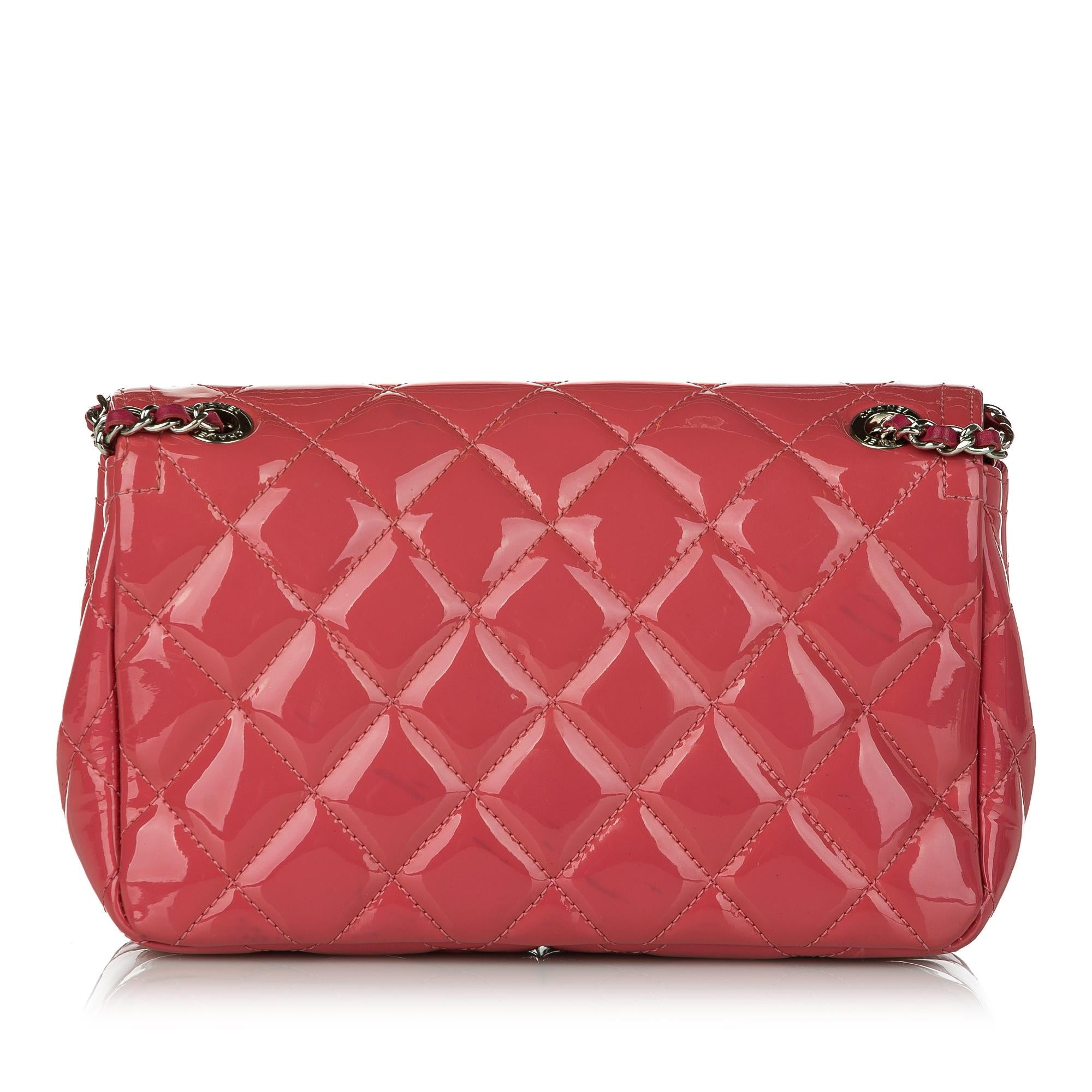 Chanel Small Patent Coco Shine Flap (SHG-zDul4Z)