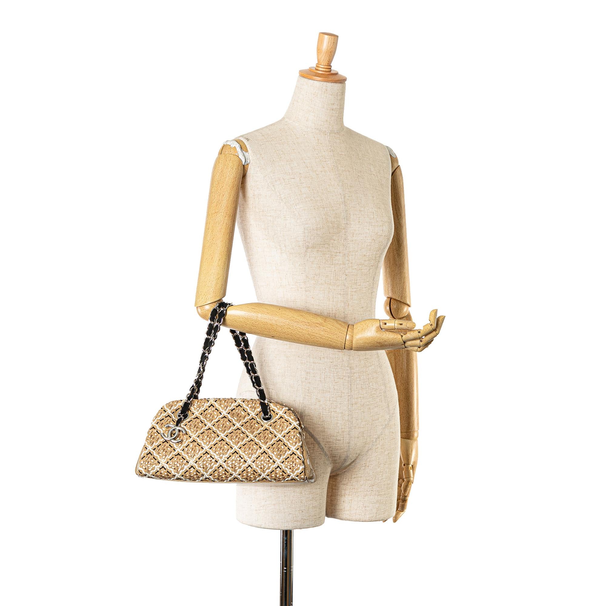 Chanel Small Patent Stitch Just Mademoiselle Bowling Bag (SHG-GjxVAH)