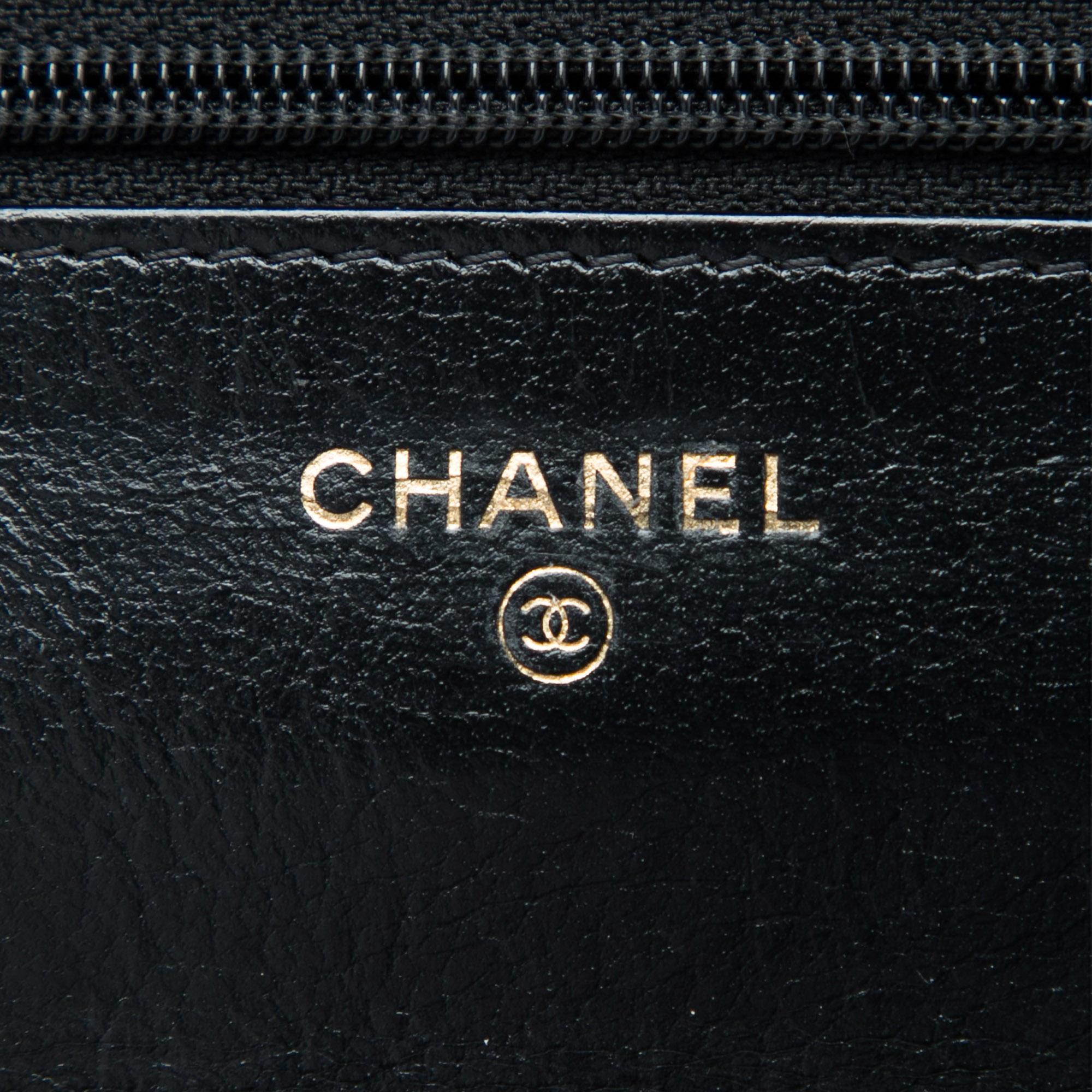 Chanel Stitched Goatskin Golden CC Wallet On Chain