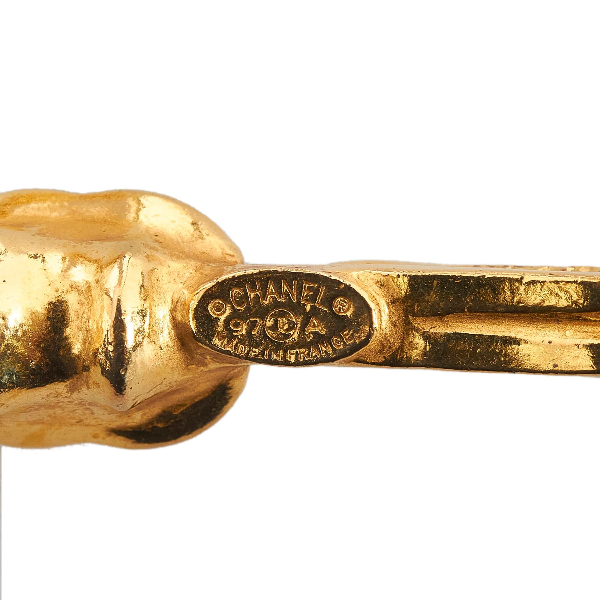 Chanel Teardrop CC Logo Pendant Necklace (SHG-ziyd90)