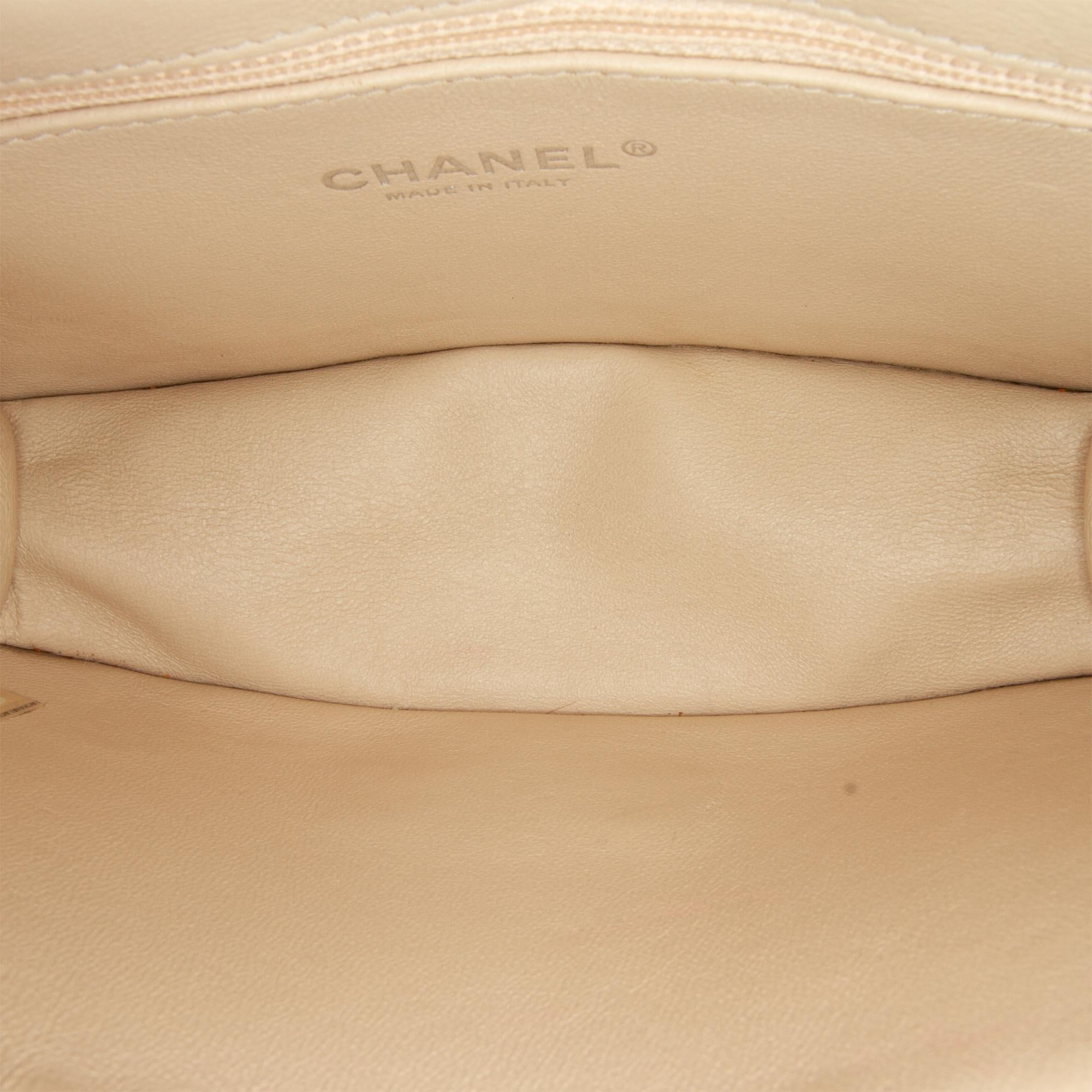 Chanel Tweed Beauty Lock Flap Bag (SHG-3g9Hun)